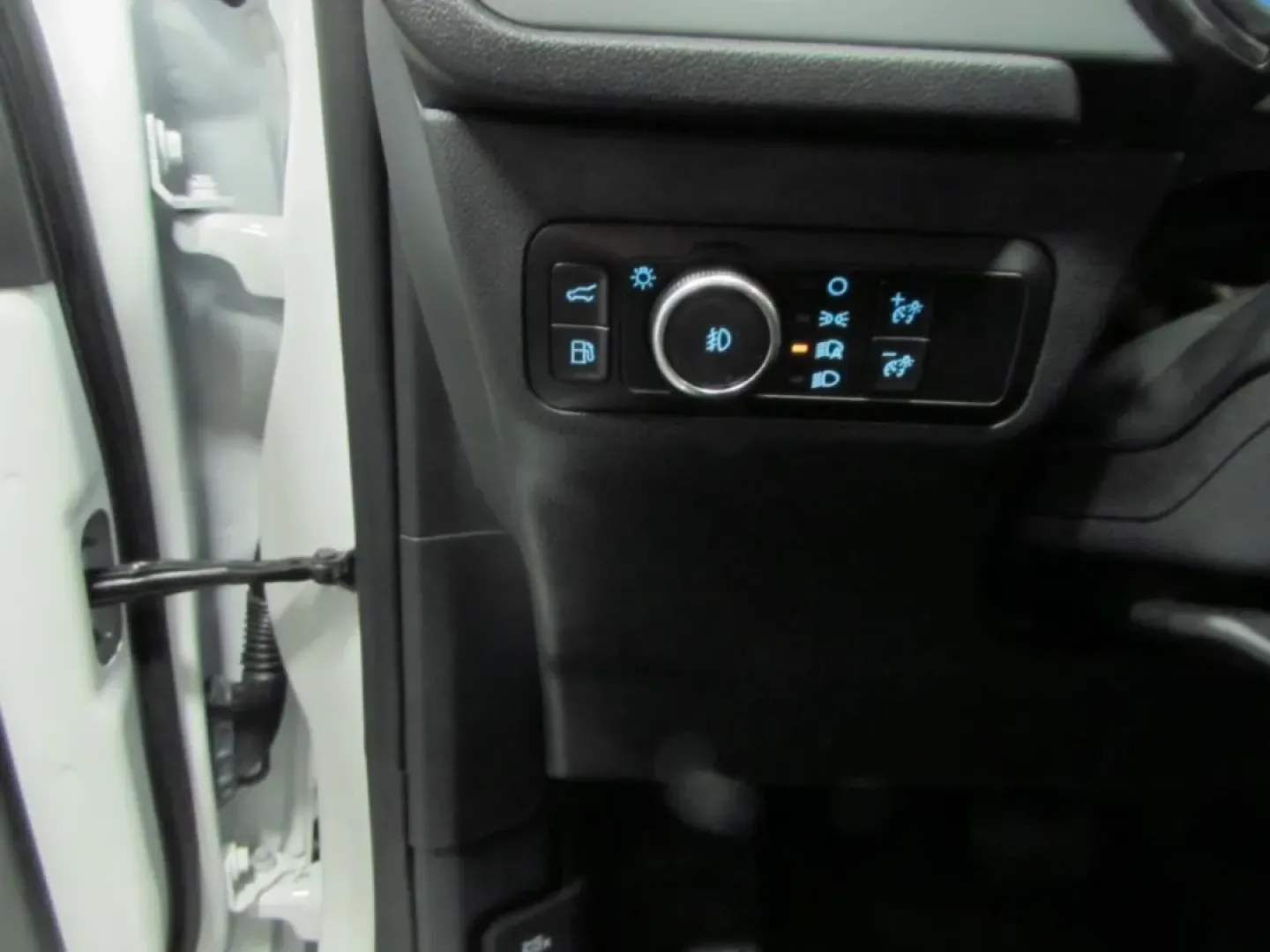 2025 /Ebony Ford Escape Base (1FMCU0E1XSU) with an 2.5L iVCT Atkinson Cycle I-4 Hybrid engine, Automatic transmission, located at 12836 Highway 21, De Soto, MO, 63020, (636) 337-7777, 38.151867, -90.575615 - **Unleash Your Adventures with the 2025 Ford Escape PHEV** <br /> <br /> Are you ready to elevate your lifestyle with a vehicle that effortlessly blends efficiency, style, and versatility? Look no further than the stunning 2025 Ford Escape PHEV, perfect for those who value sustainability without com - Photo#14