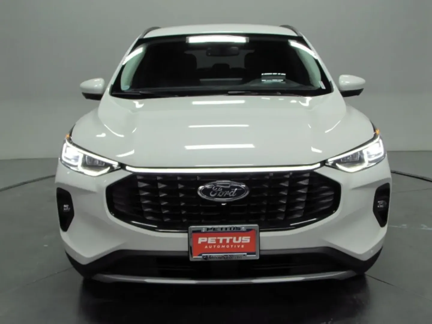 2025 /Ebony Ford Escape Base (1FMCU0E1XSU) with an 2.5L iVCT Atkinson Cycle I-4 Hybrid engine, Automatic transmission, located at 12836 Highway 21, De Soto, MO, 63020, (636) 337-7777, 38.151867, -90.575615 - **Unleash Your Adventures with the 2025 Ford Escape PHEV** <br /> <br /> Are you ready to elevate your lifestyle with a vehicle that effortlessly blends efficiency, style, and versatility? Look no further than the stunning 2025 Ford Escape PHEV, perfect for those who value sustainability without com - Photo#1