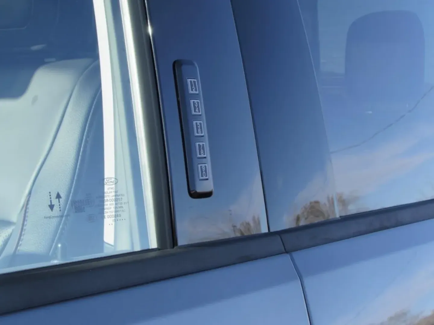 2026 /Black Onyx Ford F-350SD Lariat (1FT8W3BM7TE) with an 6.7L engine, located at 12836 Highway 21, De Soto, MO, 63020, (636) 337-7777, 38.151867, -90.575615 - Are you ready to elevate your lifestyle and tackle your toughest adventures? Look no further than this striking 2026 Ford Super Duty F-350 SRW, available now at Pettus Ford De Soto! Perfect for weekend warriors, busy professionals, and growing families alike, this robust truck is designed to deliver - Photo#16