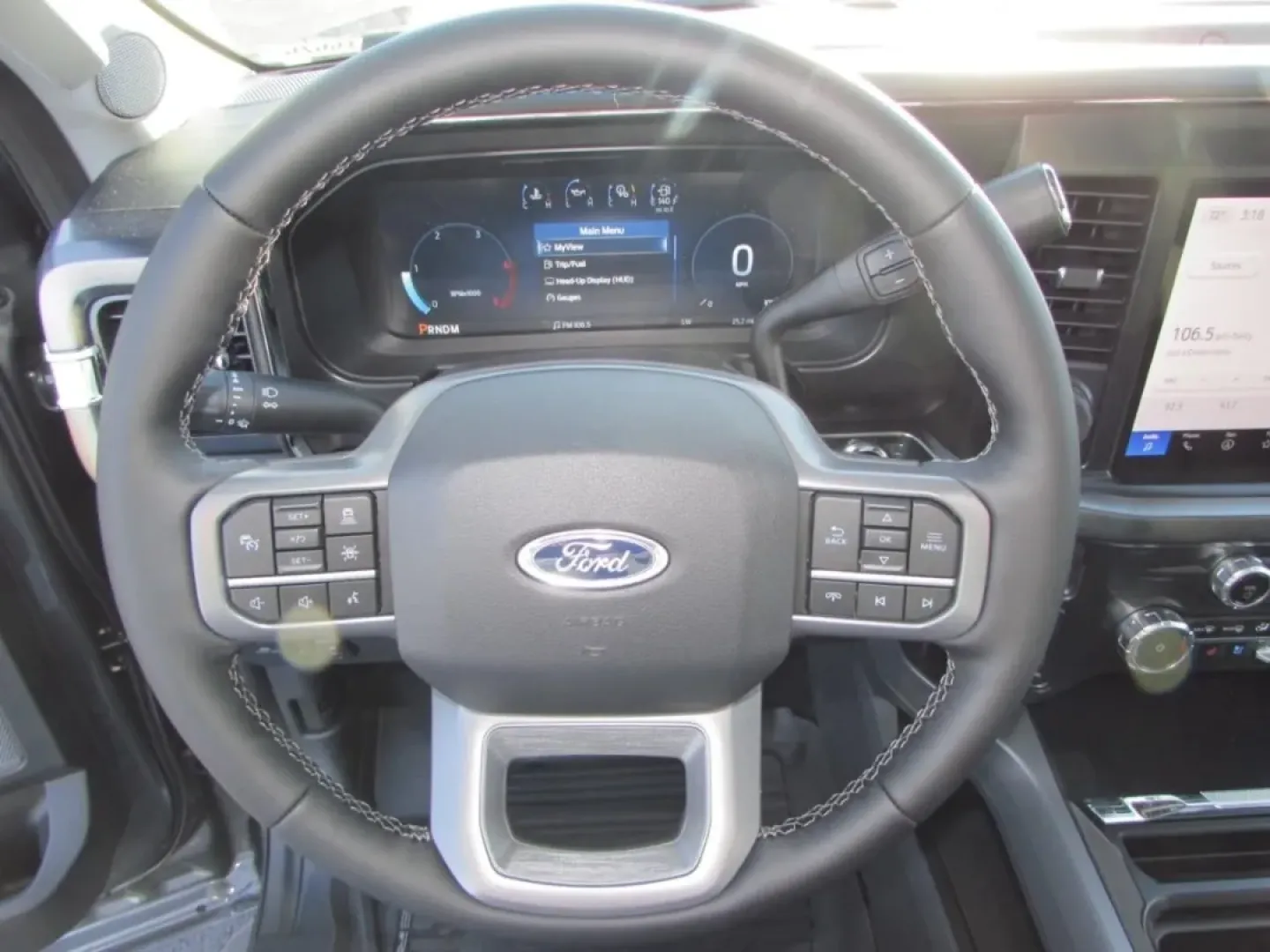 2026 /Black Onyx Ford F-350SD Lariat (1FT8W3BM7TE) with an 6.7L engine, located at 12836 Highway 21, De Soto, MO, 63020, (636) 337-7777, 38.151867, -90.575615 - Are you ready to elevate your lifestyle and tackle your toughest adventures? Look no further than this striking 2026 Ford Super Duty F-350 SRW, available now at Pettus Ford De Soto! Perfect for weekend warriors, busy professionals, and growing families alike, this robust truck is designed to deliver - Photo#20