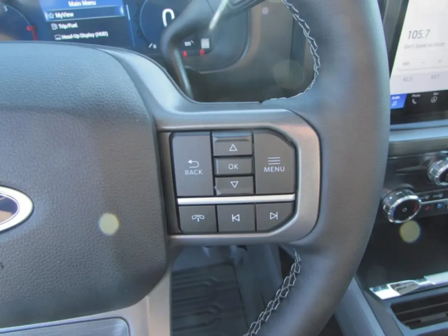 2026 /Black Onyx Ford F-350SD Lariat (1FT8W3BM7TE) with an 6.7L engine, located at 12836 Highway 21, De Soto, MO, 63020, (636) 337-7777, 38.151867, -90.575615 - Are you ready to elevate your lifestyle and tackle your toughest adventures? Look no further than this striking 2026 Ford Super Duty F-350 SRW, available now at Pettus Ford De Soto! Perfect for weekend warriors, busy professionals, and growing families alike, this robust truck is designed to deliver - Photo#22