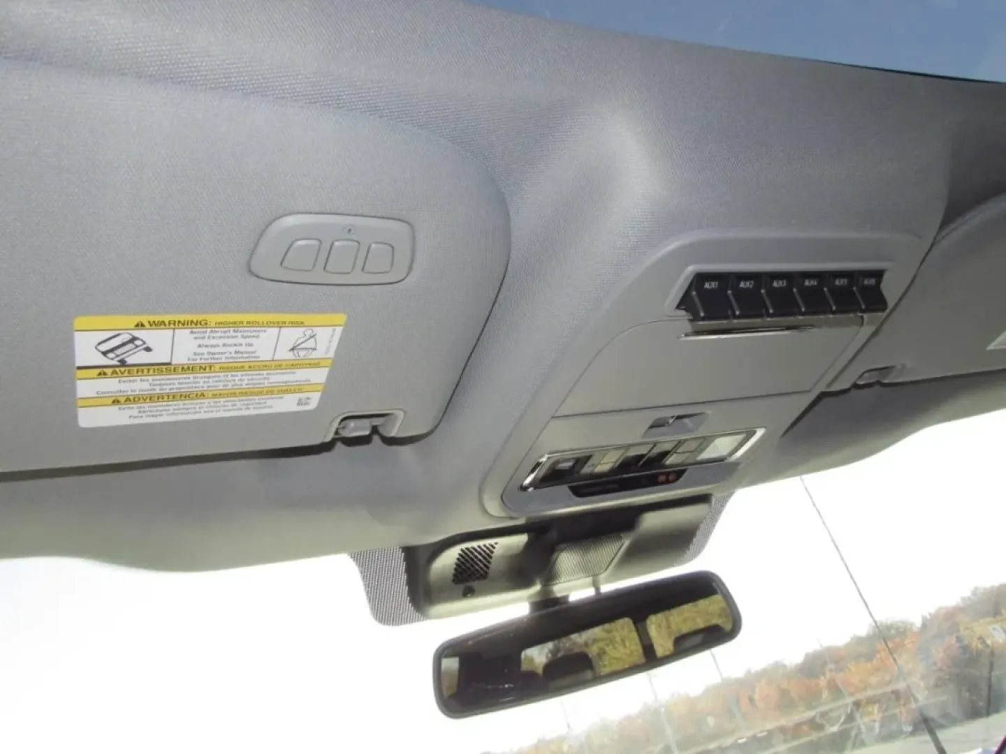 2026 /Black Onyx Ford F-350SD Lariat (1FT8W3BM7TE) with an 6.7L engine, located at 12836 Highway 21, De Soto, MO, 63020, (636) 337-7777, 38.151867, -90.575615 - Are you ready to elevate your lifestyle and tackle your toughest adventures? Look no further than this striking 2026 Ford Super Duty F-350 SRW, available now at Pettus Ford De Soto! Perfect for weekend warriors, busy professionals, and growing families alike, this robust truck is designed to deliver - Photo#24