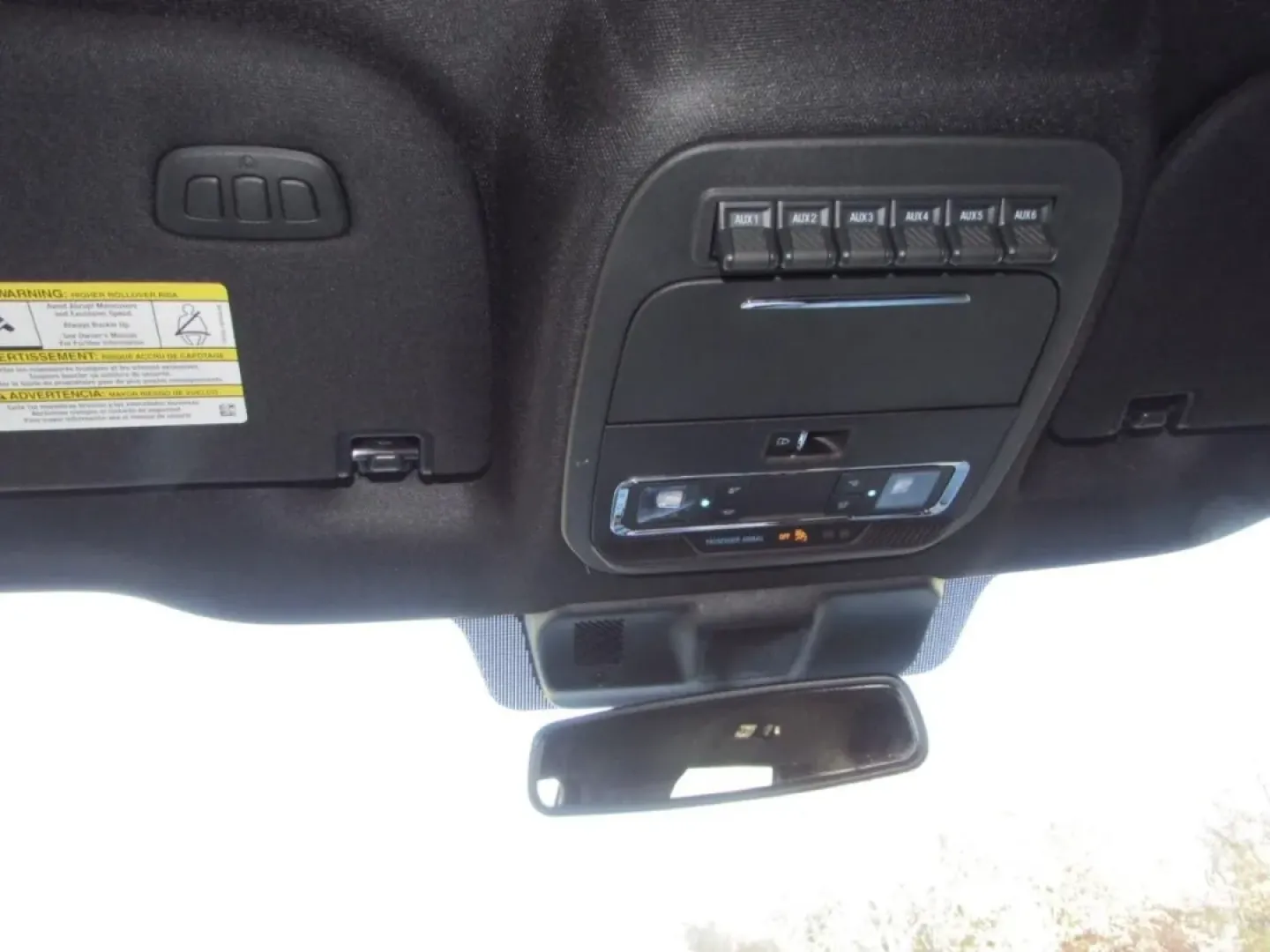 2025 /Black Ford F-150 Raptor (1FTFW1RG4SF) with an 3.5L V6 EcoBoost High Output engine, Automatic transmission, located at 12836 Highway 21, De Soto, MO, 63020, (636) 337-7777, 38.151867, -90.575615 - Are you ready to elevate your weekend adventures or tackle those tough commutes in style and power? Look no further than the exceptional 2025 Ford F-150 Raptor available at Pettus Ford De Soto. This rugged yet refined truck is the ultimate companion for anyone who craves both capability and comfort. - Photo#21