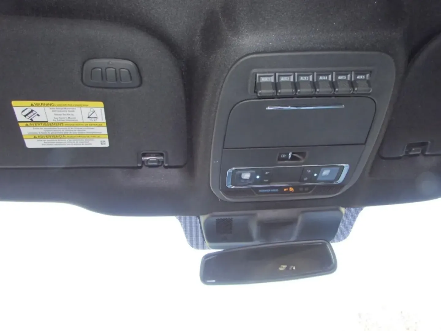 2025 /Black Ford F-150 Raptor (1FTFW1RG4SF) with an 3.5L V6 EcoBoost High Output engine, Automatic transmission, located at 12836 Highway 21, De Soto, MO, 63020, (636) 337-7777, 38.151867, -90.575615 - Are you ready to elevate your weekend adventures or tackle those tough commutes in style and power? Look no further than the exceptional 2025 Ford F-150 Raptor available at Pettus Ford De Soto. This rugged yet refined truck is the ultimate companion for anyone who craves both capability and comfort. - Photo#22