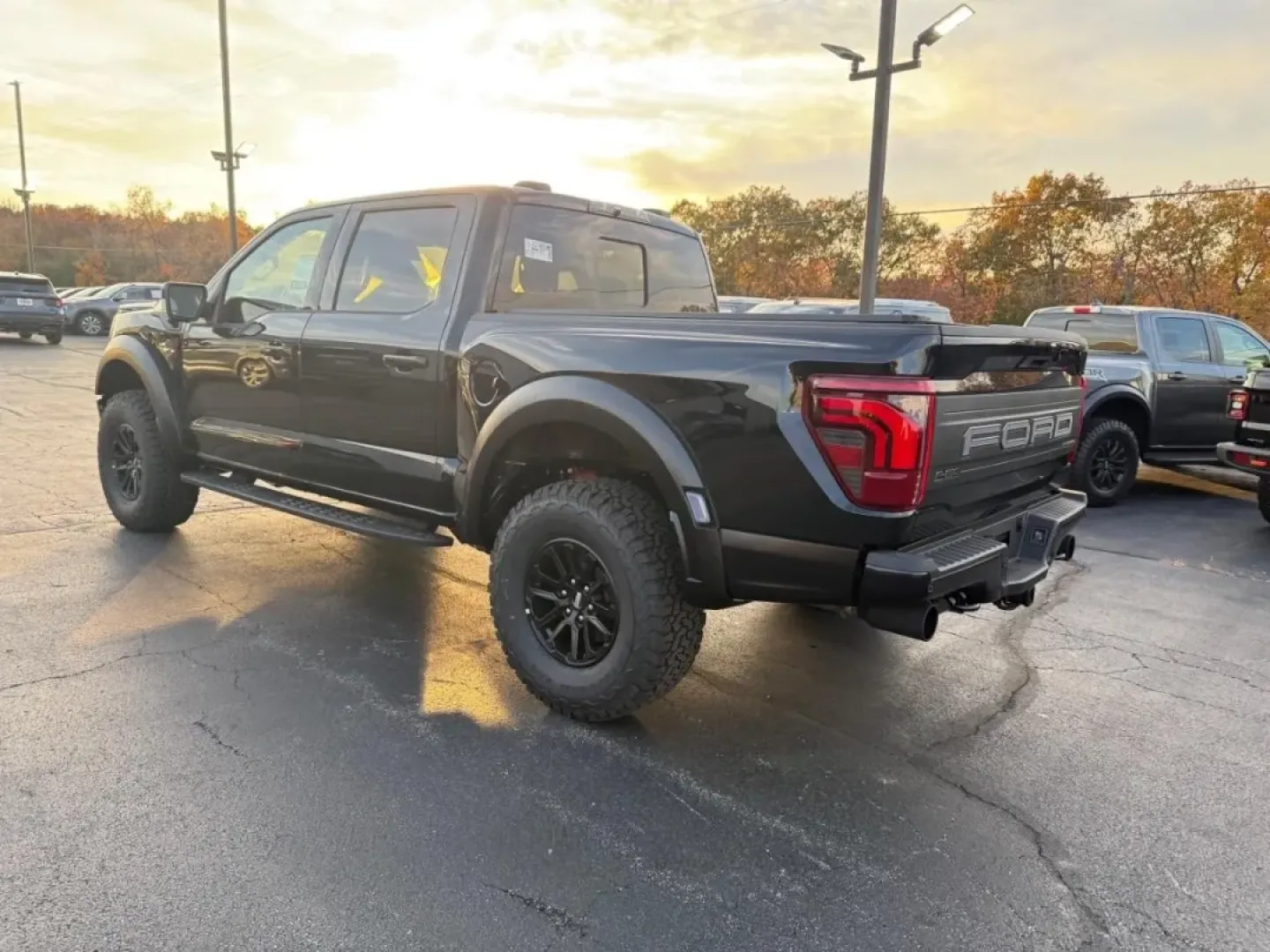 2025 /Black Ford F-150 Raptor (1FTFW1RG4SF) with an 3.5L V6 EcoBoost High Output engine, Automatic transmission, located at 12836 Highway 21, De Soto, MO, 63020, (636) 337-7777, 38.151867, -90.575615 - Are you ready to elevate your weekend adventures or tackle those tough commutes in style and power? Look no further than the exceptional 2025 Ford F-150 Raptor available at Pettus Ford De Soto. This rugged yet refined truck is the ultimate companion for anyone who craves both capability and comfort. - Photo#37