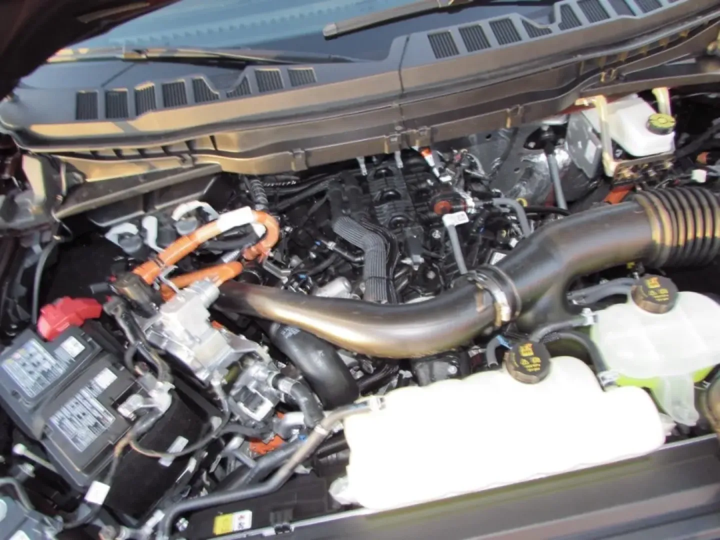 2025 /Smoked Truffle Ford F-150 Platinum (1FTFW7LD0SF) with an 3.5L V6 engine, located at 12836 Highway 21, De Soto, MO, 63020, (636) 337-7777, 38.151867, -90.575615 - **Unleash the Power of Possibility: Your Adventure Awaits with the 2025 Ford F-150 Platinum**<br /> <br /> Are you ready to elevate your lifestyle and take on the road ahead? Look no further than this stunning 2025 Ford F-150 Platinum, perfectly designed for both work and play. Whether you're naviga - Photo#9