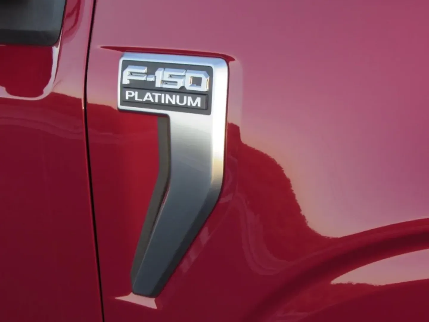 2025 /Smoked Truffle Ford F-150 Platinum (1FTFW7LD0SF) with an 3.5L V6 engine, located at 12836 Highway 21, De Soto, MO, 63020, (636) 337-7777, 38.151867, -90.575615 - **Unleash the Power of Possibility: Your Adventure Awaits with the 2025 Ford F-150 Platinum**<br /> <br /> Are you ready to elevate your lifestyle and take on the road ahead? Look no further than this stunning 2025 Ford F-150 Platinum, perfectly designed for both work and play. Whether you're naviga - Photo#10