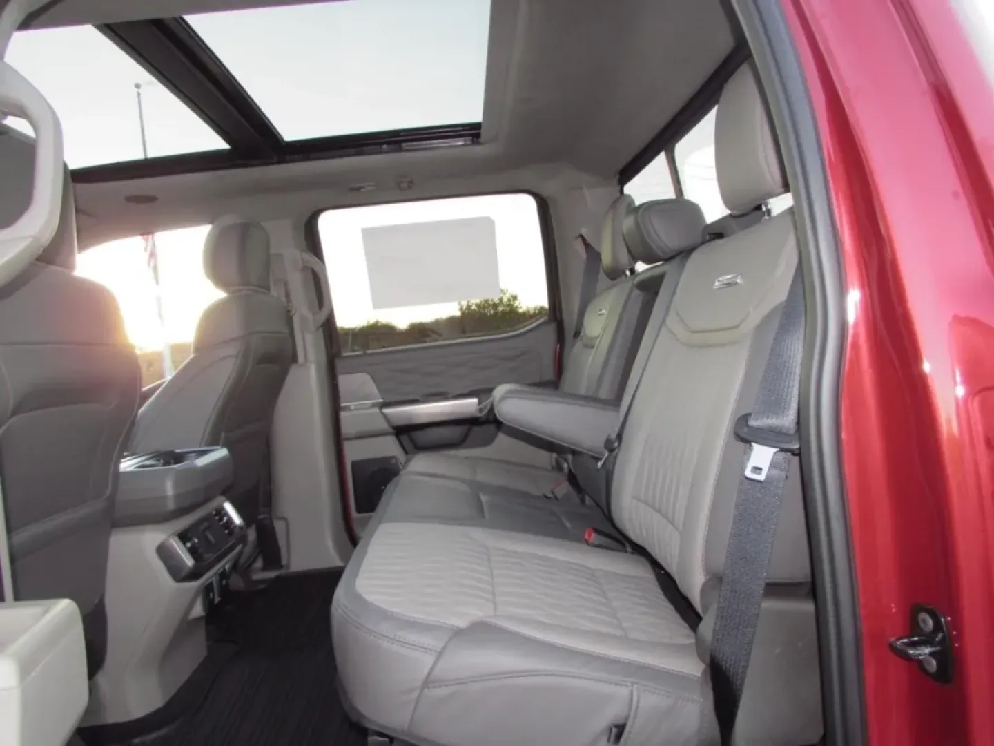 2025 /Smoked Truffle Ford F-150 Platinum (1FTFW7LD0SF) with an 3.5L V6 engine, located at 12836 Highway 21, De Soto, MO, 63020, (636) 337-7777, 38.151867, -90.575615 - **Unleash the Power of Possibility: Your Adventure Awaits with the 2025 Ford F-150 Platinum**<br /> <br /> Are you ready to elevate your lifestyle and take on the road ahead? Look no further than this stunning 2025 Ford F-150 Platinum, perfectly designed for both work and play. Whether you're naviga - Photo#31