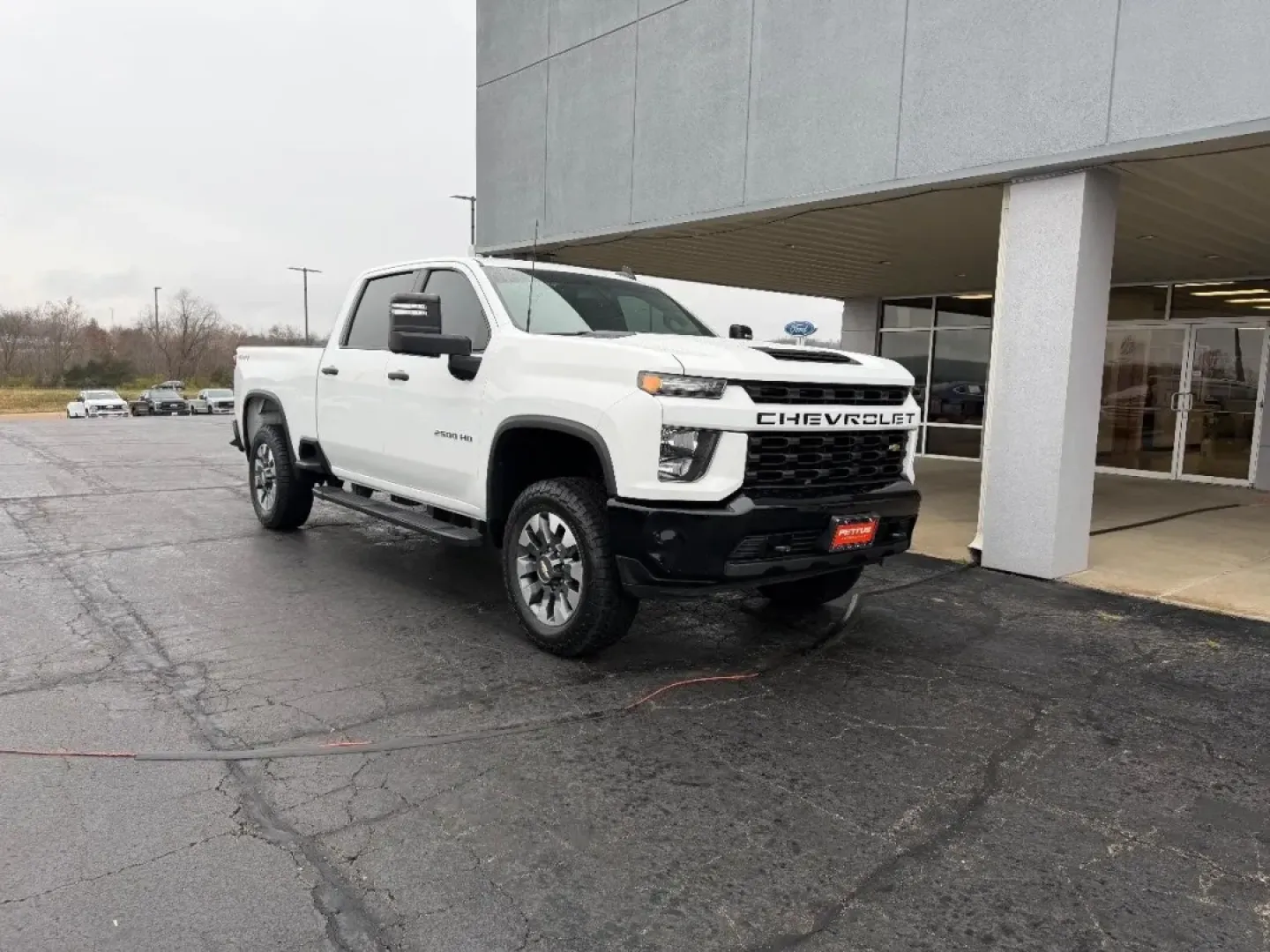 2022 /Jet Black Cloth Chevrolet Silverado 2500HD Custom (2GC4YME70N1) with an 6.6L V8 engine, located at 141 Commercial Dr, Fredericktown, MO, 63645, (573) 783-6432, 37.570087, -90.320648 - Are you ready to elevate your adventures and transform your daily commutes? Introducing the 2022 Chevrolet Silverado 2500HD, a robust truck designed for those who demand power, capability, and versatility without compromising on comfort. At Pettus Ford Fredericktown, your trusted OEM dealership loca - Photo#0