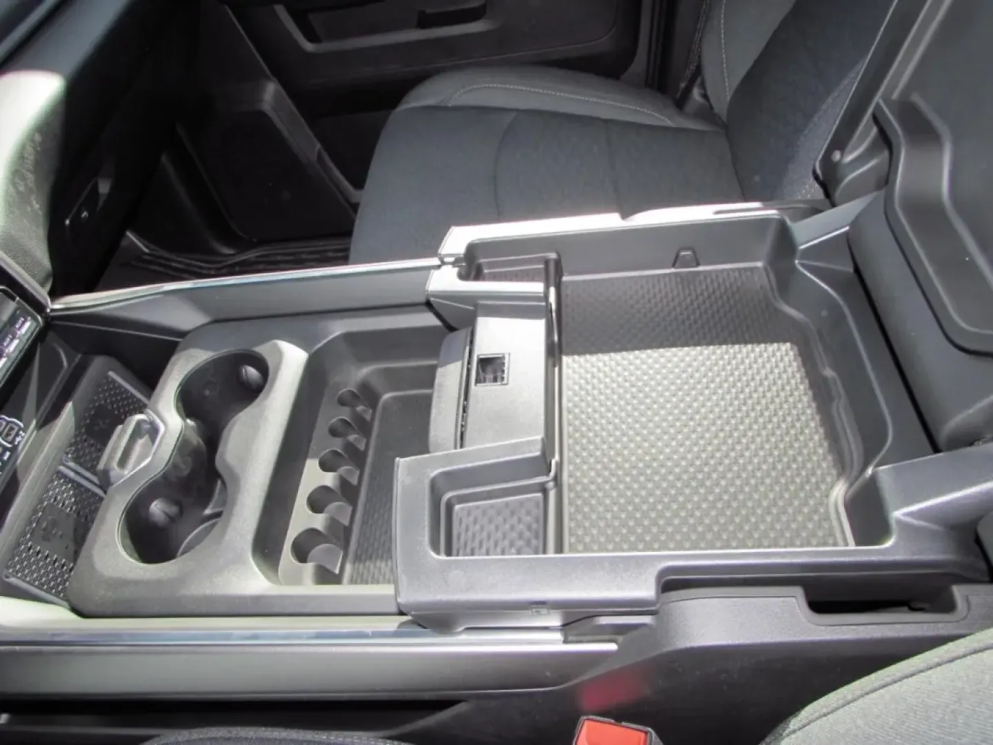 2026 /Black Ram 2500 Big Horn (3C63R5DL6TG) with an Other engine, located at 12830 Highway 21, De Soto, MO, 63020, (636) 337-7777, 38.153099, -90.573624 - **Conquer Every Adventure with the 2026 Ram 2500 Big Horn Your Ultimate Truck Awaits!**<br /> <br /> Are you ready to elevate your lifestyle with a vehicle that perfectly balances power, comfort, and versatility? The 2026 Ram 2500 Big Horn is designed for those who demand more from their ride-wheth - Photo#30