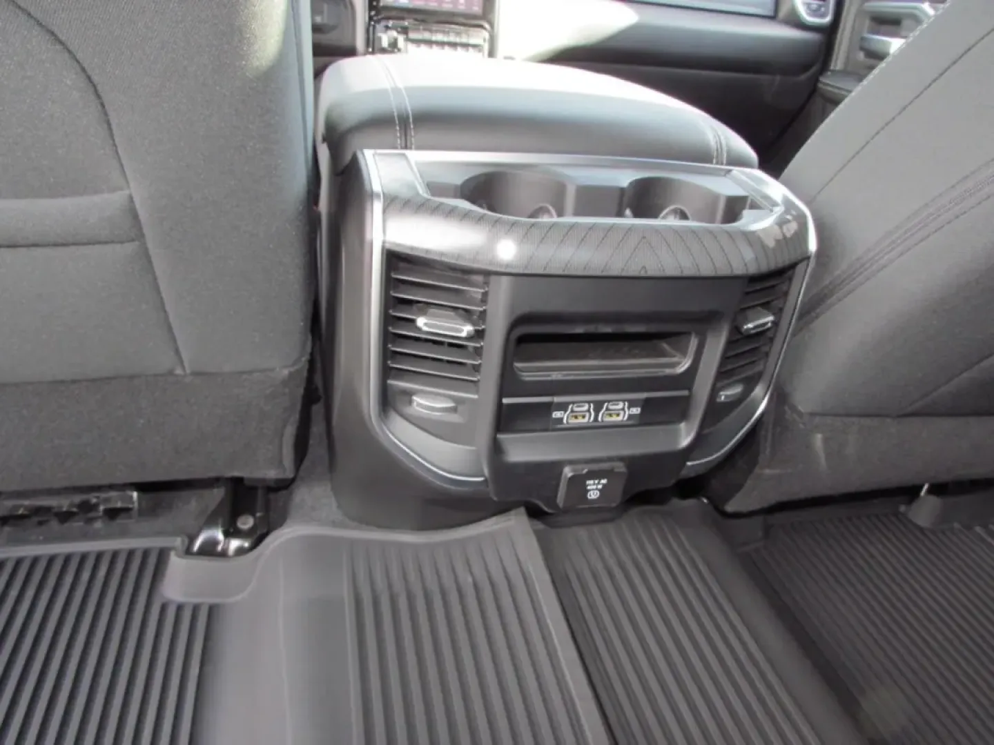 2026 /Black Ram 2500 Big Horn (3C63R5DL6TG) with an Other engine, located at 12830 Highway 21, De Soto, MO, 63020, (636) 337-7777, 38.153099, -90.573624 - **Conquer Every Adventure with the 2026 Ram 2500 Big Horn Your Ultimate Truck Awaits!**<br /> <br /> Are you ready to elevate your lifestyle with a vehicle that perfectly balances power, comfort, and versatility? The 2026 Ram 2500 Big Horn is designed for those who demand more from their ride-wheth - Photo#34