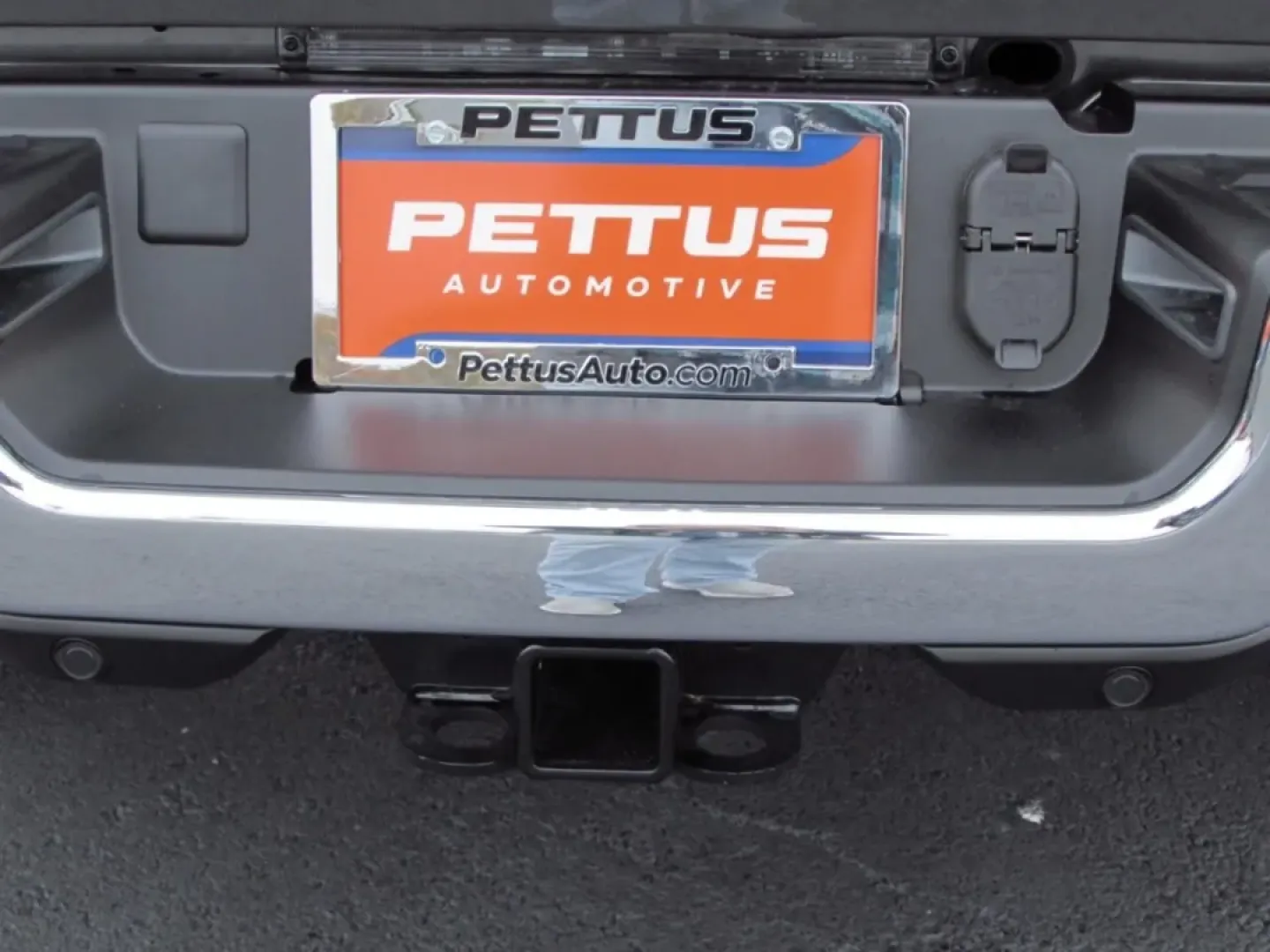 2026 /Black Ram 3500 Tradesman (3C63RRGLXTG) with an Other engine, located at 12830 Highway 21, De Soto, MO, 63020, (636) 337-7777, 38.153099, -90.573624 - **Unleash Your Adventure with the 2026 Ram 3500 Tradesman at Pettus CDJR DeSoto!**<br /> <br /> Are you ready to elevate your daily drive and tackle your weekend adventures with unrivaled power and performance? Look no further than the stunning 2026 Ram 3500 Tradesman, now available at Pettus CDJR D - Photo#14