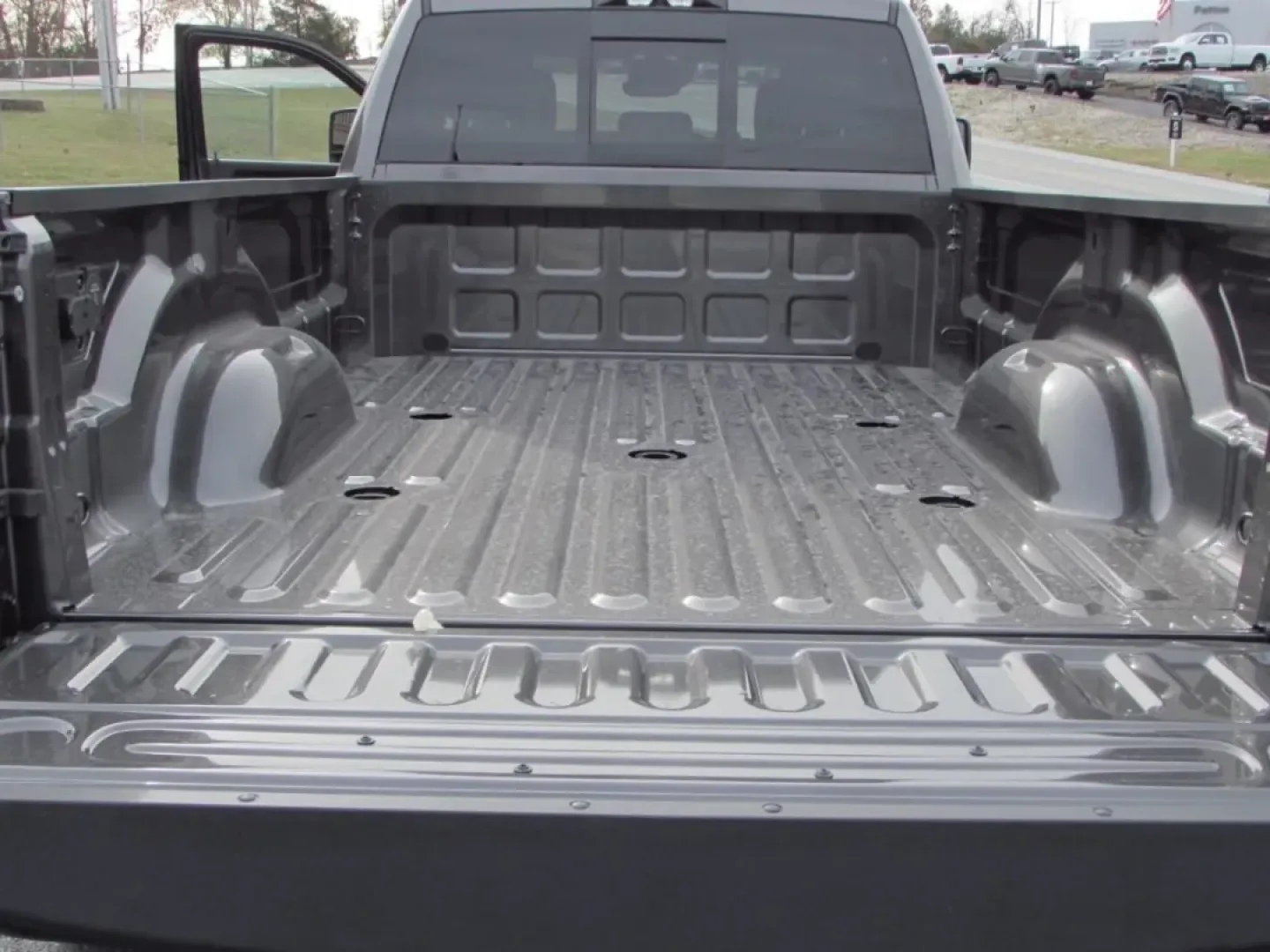 2026 /Black Ram 3500 Tradesman (3C63RRGLXTG) with an Other engine, located at 12830 Highway 21, De Soto, MO, 63020, (636) 337-7777, 38.153099, -90.573624 - **Unleash Your Adventure with the 2026 Ram 3500 Tradesman at Pettus CDJR DeSoto!**<br /> <br /> Are you ready to elevate your daily drive and tackle your weekend adventures with unrivaled power and performance? Look no further than the stunning 2026 Ram 3500 Tradesman, now available at Pettus CDJR D - Photo#15