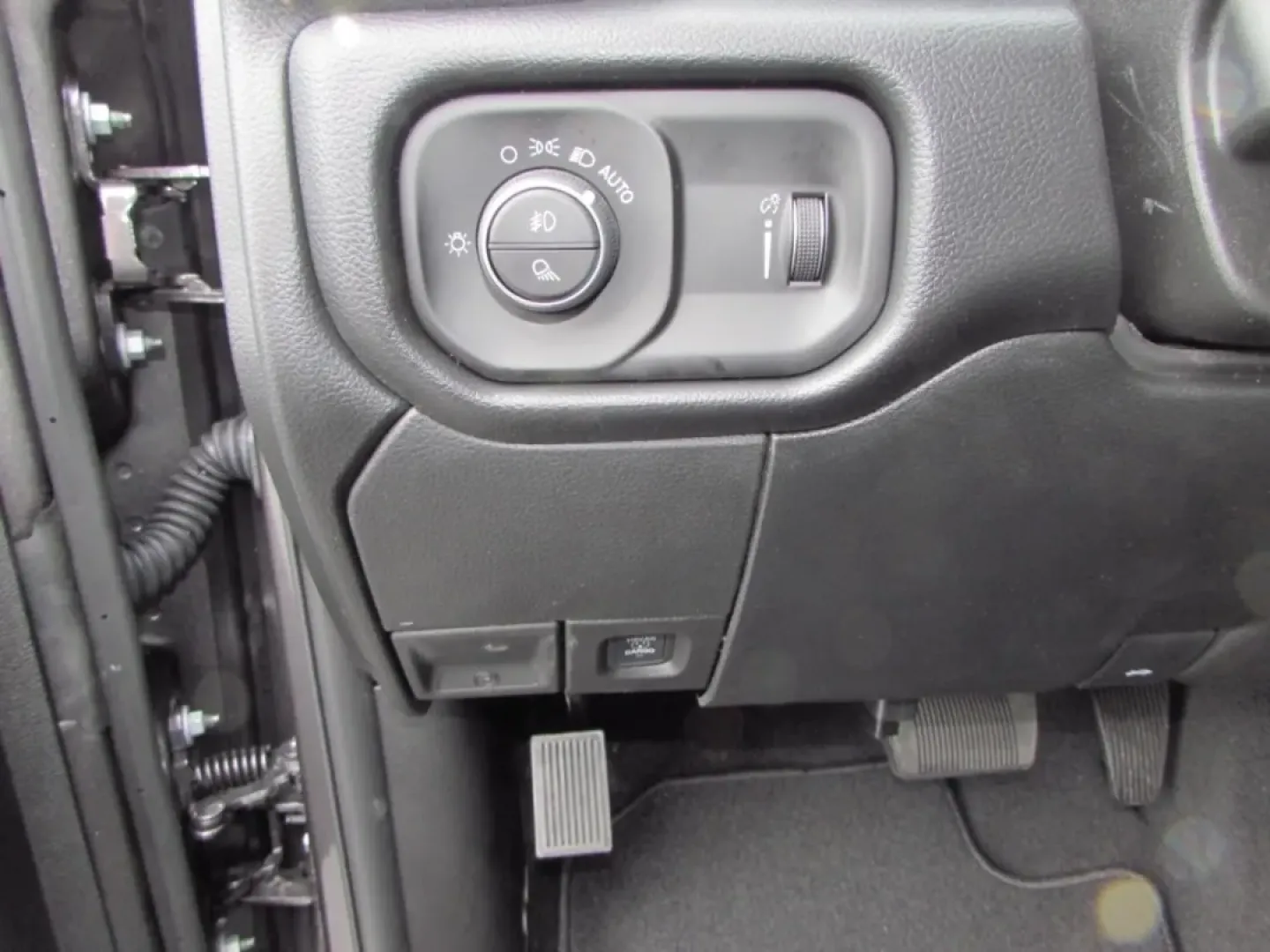 2026 /Black Ram 3500 Tradesman (3C63RRGLXTG) with an Other engine, located at 12830 Highway 21, De Soto, MO, 63020, (636) 337-7777, 38.153099, -90.573624 - **Unleash Your Adventure with the 2026 Ram 3500 Tradesman at Pettus CDJR DeSoto!**<br /> <br /> Are you ready to elevate your daily drive and tackle your weekend adventures with unrivaled power and performance? Look no further than the stunning 2026 Ram 3500 Tradesman, now available at Pettus CDJR D - Photo#19