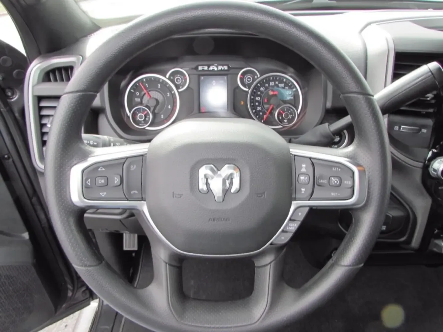 2026 /Black Ram 3500 Tradesman (3C63RRGLXTG) with an Other engine, located at 12830 Highway 21, De Soto, MO, 63020, (636) 337-7777, 38.153099, -90.573624 - **Unleash Your Adventure with the 2026 Ram 3500 Tradesman at Pettus CDJR DeSoto!**<br /> <br /> Are you ready to elevate your daily drive and tackle your weekend adventures with unrivaled power and performance? Look no further than the stunning 2026 Ram 3500 Tradesman, now available at Pettus CDJR D - Photo#20