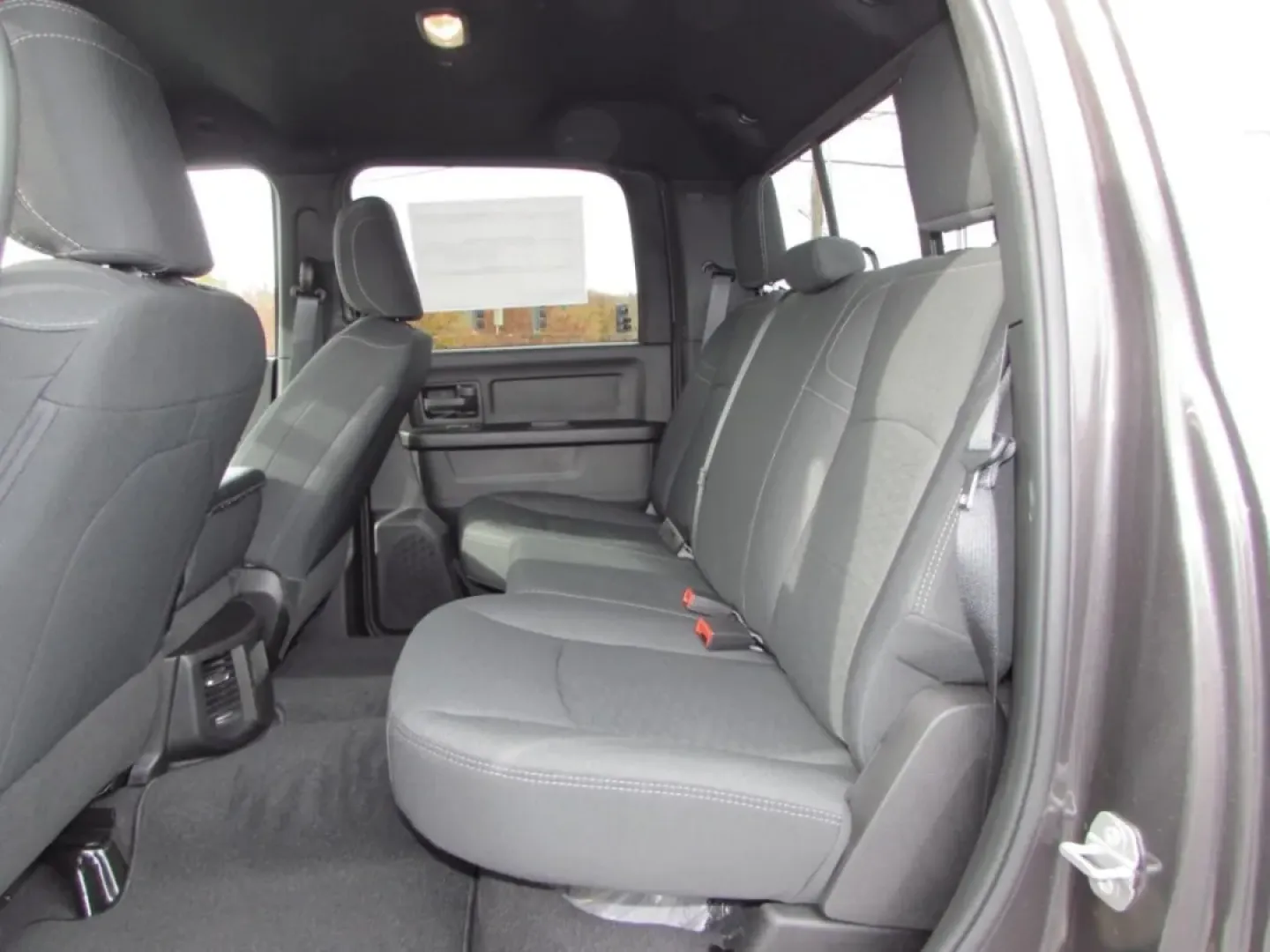 2026 /Black Ram 3500 Tradesman (3C63RRGLXTG) with an Other engine, located at 12830 Highway 21, De Soto, MO, 63020, (636) 337-7777, 38.153099, -90.573624 - **Unleash Your Adventure with the 2026 Ram 3500 Tradesman at Pettus CDJR DeSoto!**<br /> <br /> Are you ready to elevate your daily drive and tackle your weekend adventures with unrivaled power and performance? Look no further than the stunning 2026 Ram 3500 Tradesman, now available at Pettus CDJR D - Photo#31