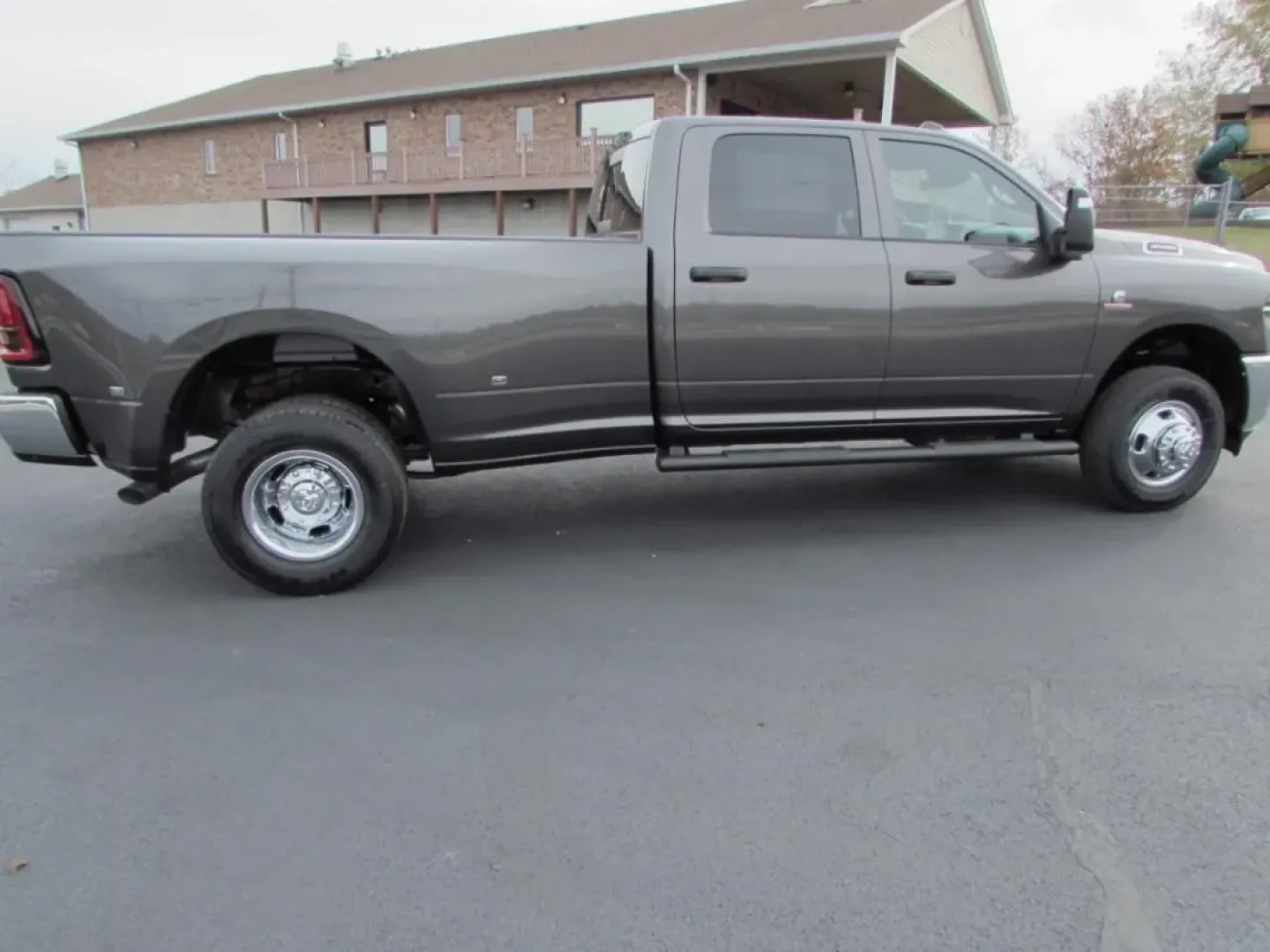 2026 /Black Ram 3500 Tradesman (3C63RRGLXTG) with an Other engine, located at 12830 Highway 21, De Soto, MO, 63020, (636) 337-7777, 38.153099, -90.573624 - **Unleash Your Adventure with the 2026 Ram 3500 Tradesman at Pettus CDJR DeSoto!**<br /> <br /> Are you ready to elevate your daily drive and tackle your weekend adventures with unrivaled power and performance? Look no further than the stunning 2026 Ram 3500 Tradesman, now available at Pettus CDJR D - Photo#7