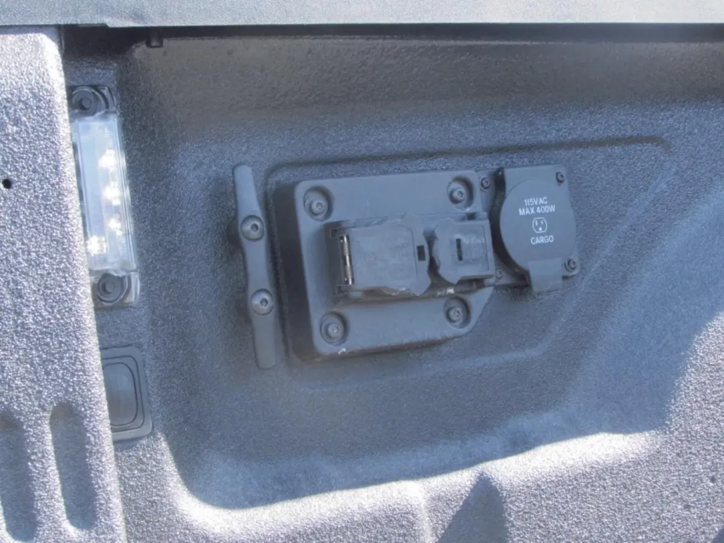 2026 /Black Ram 3500 Big Horn (3C63RRHL1TG) with an Other engine, located at 12830 Highway 21, De Soto, MO, 63020, (636) 337-7777, 38.153099, -90.573624 - **Unleash Adventure with the 2026 Ram 3500 Big Horn Your Ultimate Workhorse!**<br /> <br /> Are you ready to elevate your lifestyle and tackle any challenge that comes your way? Whether you're a weekend warrior seeking thrilling adventures, a tradesperson needing reliable performance, or a growing - Photo#15