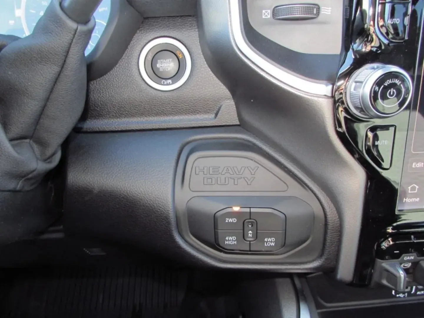 2026 /Black Ram 3500 Big Horn (3C63RRHL1TG) with an Other engine, located at 12830 Highway 21, De Soto, MO, 63020, (636) 337-7777, 38.153099, -90.573624 - **Unleash Adventure with the 2026 Ram 3500 Big Horn Your Ultimate Workhorse!**<br /> <br /> Are you ready to elevate your lifestyle and tackle any challenge that comes your way? Whether you're a weekend warrior seeking thrilling adventures, a tradesperson needing reliable performance, or a growing - Photo#25