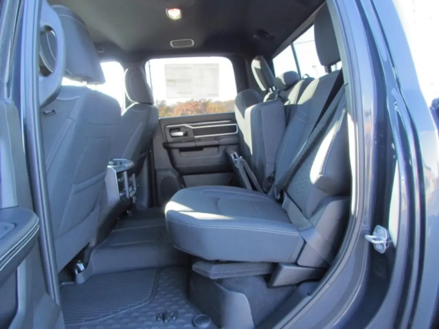 2026 /Black Ram 2500 Big Horn (3C6UR5DJ3TG) with an Other engine, located at 12830 Highway 21, De Soto, MO, 63020, (636) 337-7777, 38.153099, -90.573624 - Looking for a vehicle that can handle both your everyday needs and your weekend adventures? Look no further than the 2026 Ram 2500 Big Horn, available now at Pettus CDJR DeSoto, your trusted OEM dealership in De Soto, MO. With its robust capabilities, this truck is designed for those who crave depen - Photo#28