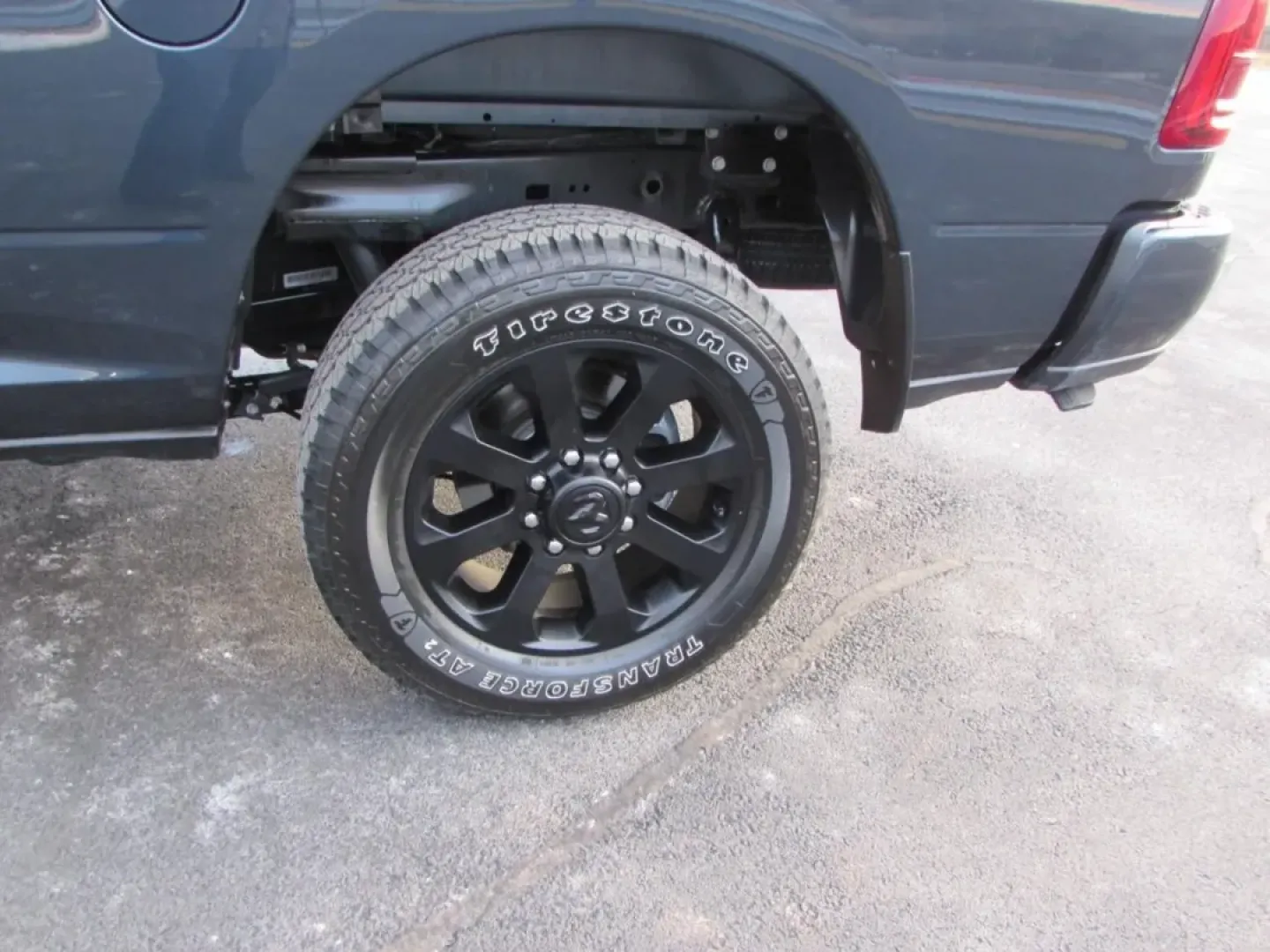 2026 /Black Ram 2500 Big Horn (3C6UR5DJ3TG) with an 6.4L V8 engine, 6A transmission, located at 12836 Highway 21, De Soto, MO, 63020, (636) 337-7777, 38.151867, -90.575615 - Looking for a vehicle that can handle both your everyday needs and your weekend adventures? Look no further than the 2026 Ram 2500 Big Horn, available now at Pettus CDJR DeSoto, your trusted OEM dealership in De Soto, MO. With its robust capabilities, this truck is designed for those who crave depen - Photo#10