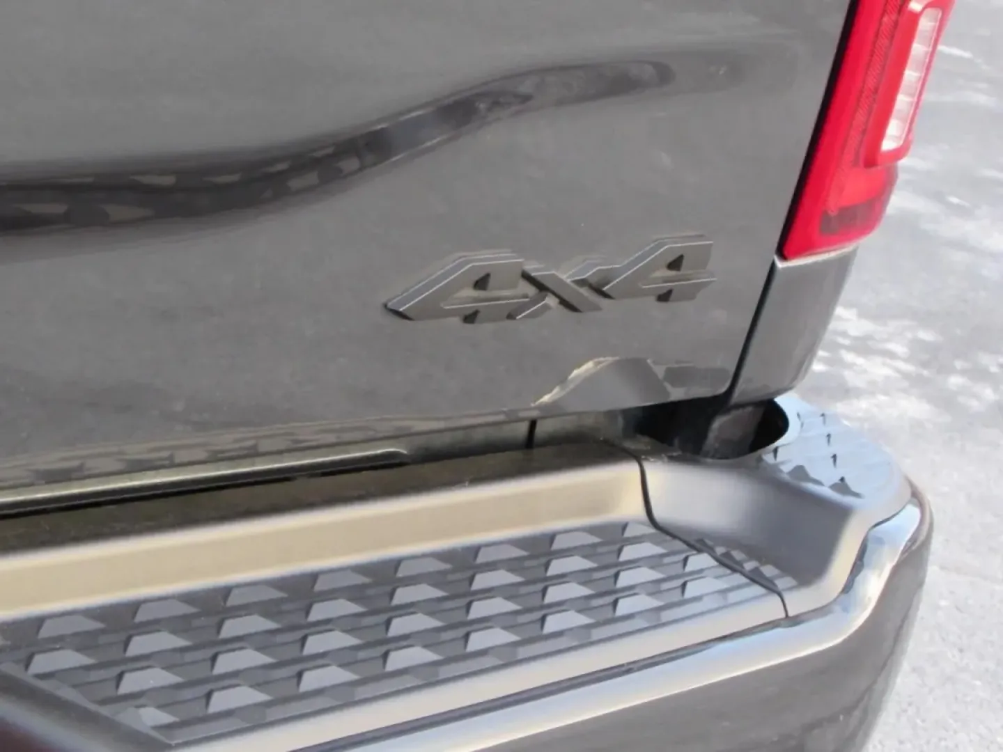 2026 /Black Ram 2500 Big Horn (3C6UR5DJ3TG) with an 6.4L V8 engine, 6A transmission, located at 12836 Highway 21, De Soto, MO, 63020, (636) 337-7777, 38.151867, -90.575615 - Looking for a vehicle that can handle both your everyday needs and your weekend adventures? Look no further than the 2026 Ram 2500 Big Horn, available now at Pettus CDJR DeSoto, your trusted OEM dealership in De Soto, MO. With its robust capabilities, this truck is designed for those who crave depen - Photo#11