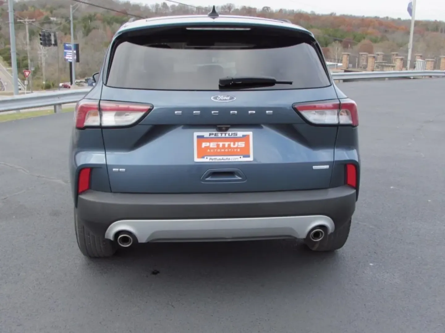 2020 /Ebony Ford Escape SE (1FMCU0G64LU) with an Other engine, Automatic transmission, located at 12836 Highway 21, De Soto, MO, 63020, (636) 337-7777, 38.151867, -90.575615 - Are you ready to elevate your lifestyle with the perfect vehicle? The 2020 Ford Escape SE is your ticket to adventure, whether you're commuting to work, embarking on weekend excursions, or just navigating the daily hustle with your growing family. At Pettus Ford De Soto, we understand that the right - Photo#30