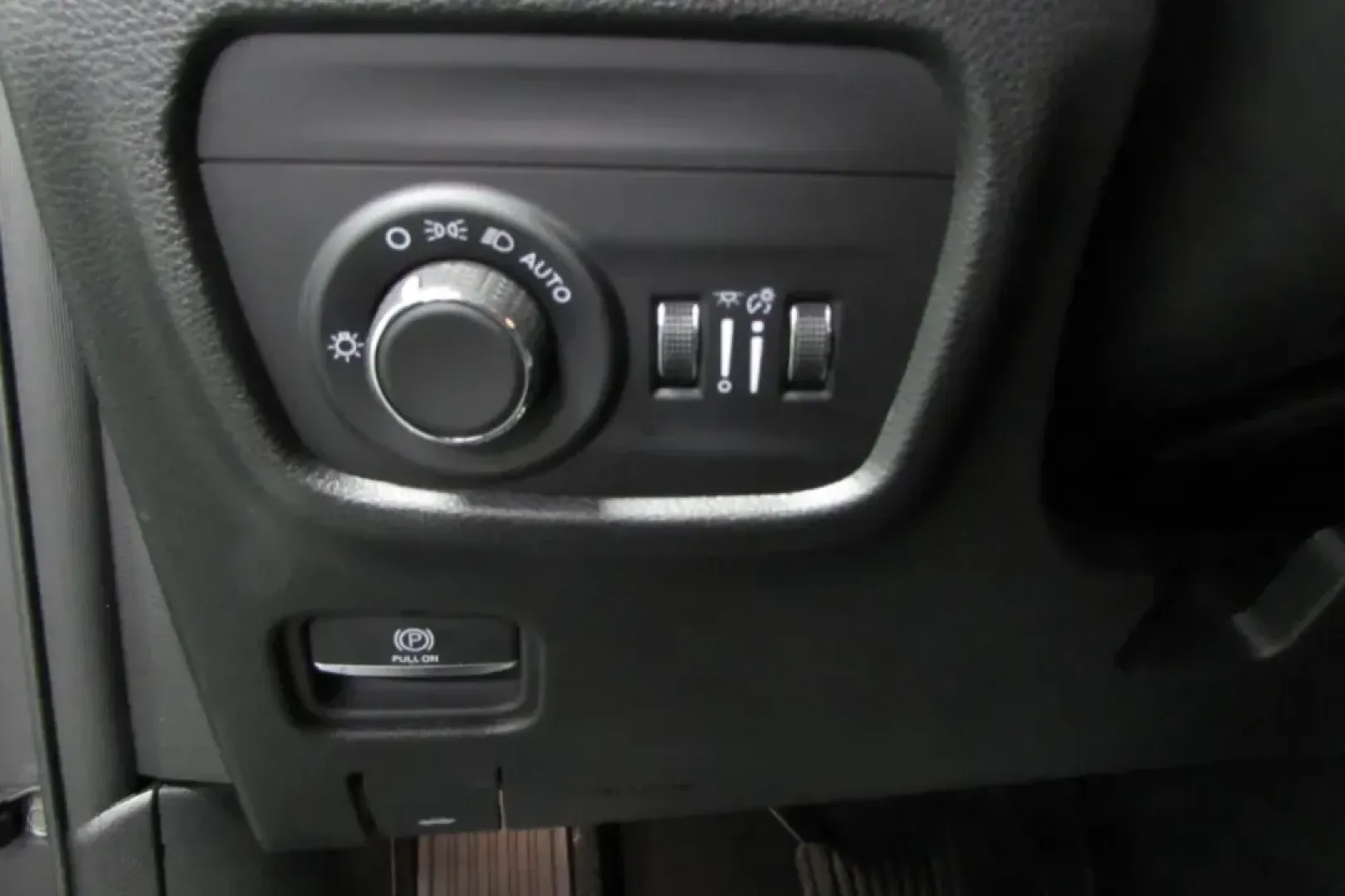 2025 /Global Black Leather Trimmed Jeep Grand Cherokee Altitude X (1C4RJHAG0SC) with an Other engine, Automatic transmission, located at 12830 Highway 21, De Soto, MO, 63020, (636) 337-7777, 38.153099, -90.573624 - **Explore New Adventures with the 2025 Jeep Grand Cherokee Altitude X Your Dream SUV Awaits!**<br /> <br /> Are you ready to elevate your driving experience and embark on unforgettable weekend adventures? The 2025 Jeep Grand Cherokee Altitude X is designed for those who crave exploration-whether yo - Photo#12