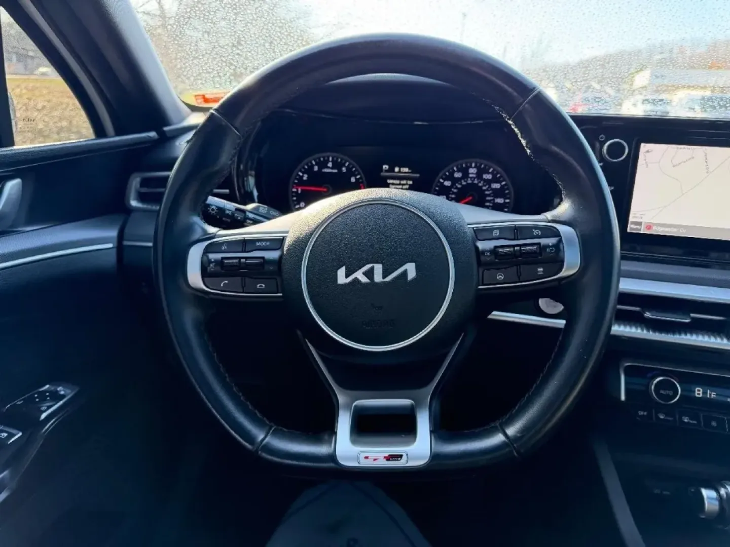 2022 /Black Leather Kia K5 GT-Line (5XXG64J20NG) with an 1.6L Turbo GDI DOHC I4 engine, Automatic transmission, located at 970 Woodlawn Dr., Farmington, MO, 63640, (573) 431-7800, 37.825642, -90.468674 - Discover the perfect blend of style, efficiency, and comfort with the 2022 Kia K5 GT-Line, an exceptional choice for those seeking a reliable yet luxurious ride. Whether you're commuting to work, taking the family on a weekend getaway, or simply running errands around Farmington, MO, this four-door - Photo#11