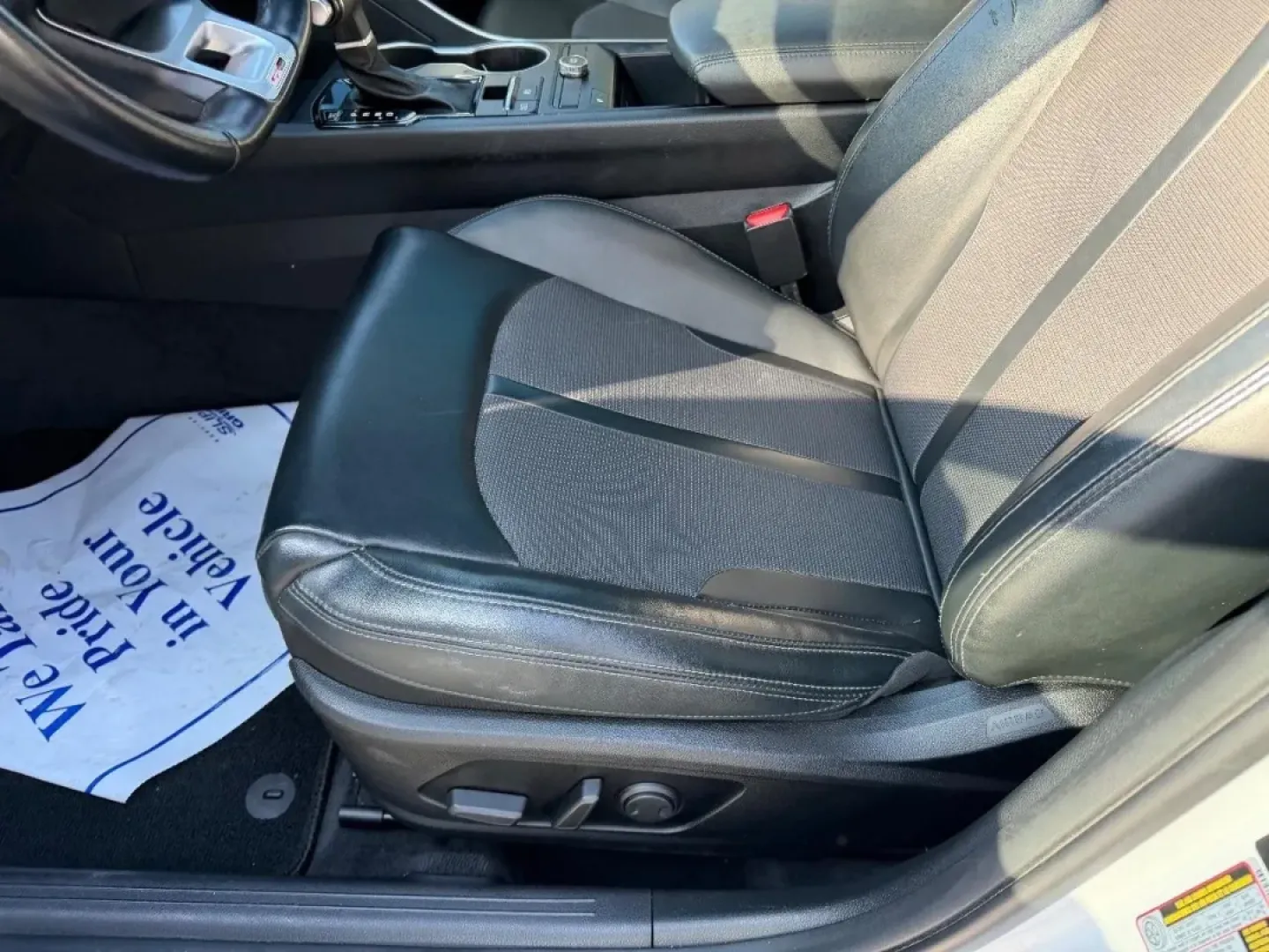 2022 /Black Leather Kia K5 GT-Line (5XXG64J20NG) with an 1.6L Turbo GDI DOHC I4 engine, Automatic transmission, located at 970 Woodlawn Dr., Farmington, MO, 63640, (573) 431-7800, 37.825642, -90.468674 - Discover the perfect blend of style, efficiency, and comfort with the 2022 Kia K5 GT-Line, an exceptional choice for those seeking a reliable yet luxurious ride. Whether you're commuting to work, taking the family on a weekend getaway, or simply running errands around Farmington, MO, this four-door - Photo#19