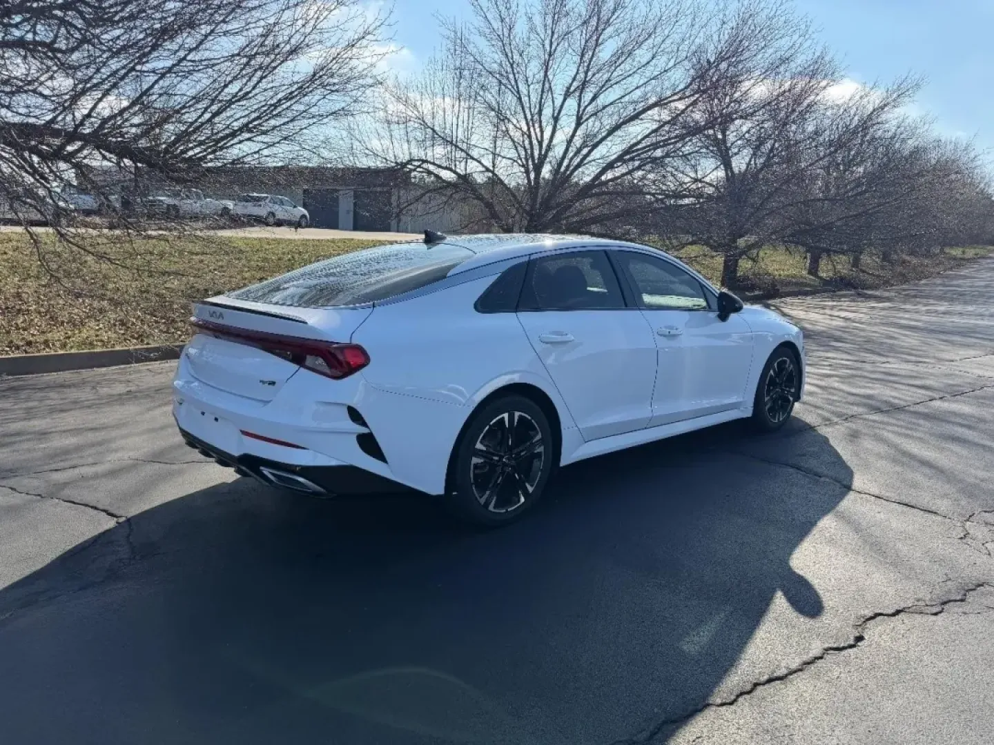 2022 /Black Leather Kia K5 GT-Line (5XXG64J20NG) with an 1.6L Turbo GDI DOHC I4 engine, Automatic transmission, located at 970 Woodlawn Dr., Farmington, MO, 63640, (573) 431-7800, 37.825642, -90.468674 - Discover the perfect blend of style, efficiency, and comfort with the 2022 Kia K5 GT-Line, an exceptional choice for those seeking a reliable yet luxurious ride. Whether you're commuting to work, taking the family on a weekend getaway, or simply running errands around Farmington, MO, this four-door - Photo#2