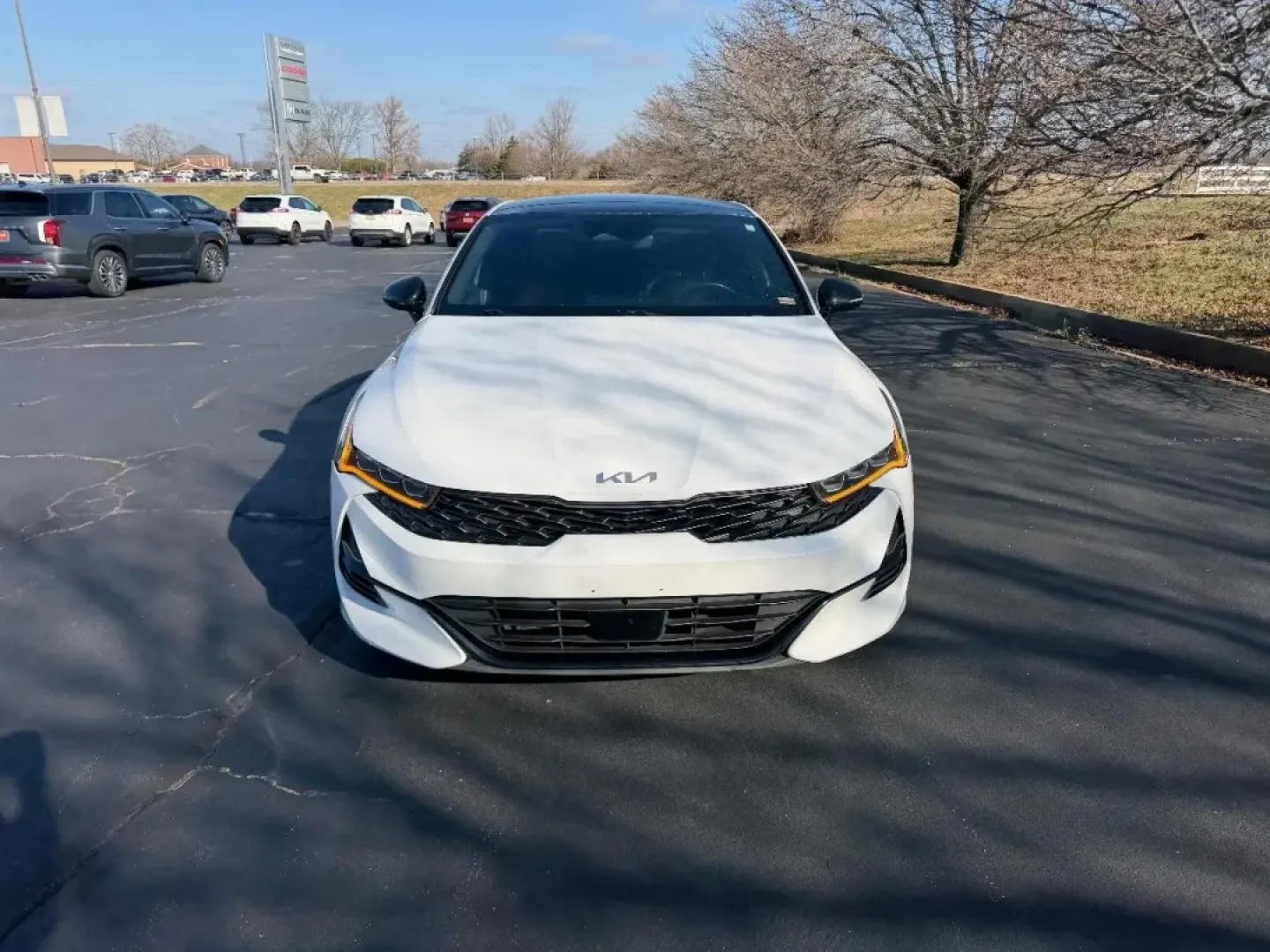 2022 /Black Leather Kia K5 GT-Line (5XXG64J20NG) with an 1.6L Turbo GDI DOHC I4 engine, Automatic transmission, located at 970 Woodlawn Dr., Farmington, MO, 63640, (573) 431-7800, 37.825642, -90.468674 - Discover the perfect blend of style, efficiency, and comfort with the 2022 Kia K5 GT-Line, an exceptional choice for those seeking a reliable yet luxurious ride. Whether you're commuting to work, taking the family on a weekend getaway, or simply running errands around Farmington, MO, this four-door - Photo#7