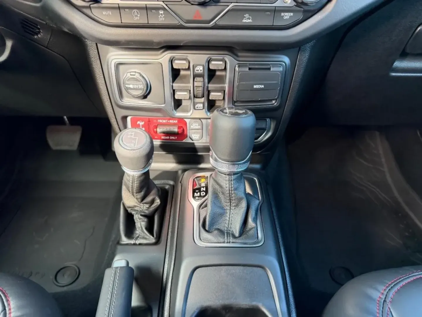 2026 /Black Leather Jeep Wrangler Rubicon (1C4PJXFG6TW) with an 3.6L V6 engine, located at 970 Woodlawn Dr., Farmington, MO, 63640, (573) 431-7800, 37.825642, -90.468674 - **Unleash Your Adventurous Spirit with the 2026 Jeep Wrangler Rubicon at Pettus CDJR Farmington!**<br /> <br /> Are you ready to conquer the great outdoors or tackle your daily commute with style? The 2026 Jeep Wrangler Rubicon is the perfect blend of rugged capability and modern comfort, making it - Photo#15