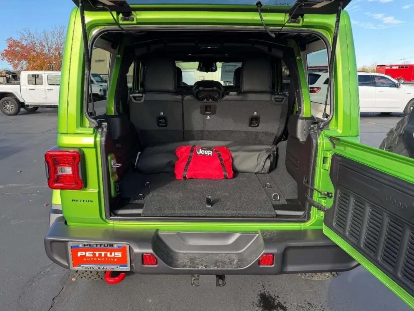 2026 /Black Leather Jeep Wrangler Rubicon (1C4PJXFG6TW) with an 3.6L V6 engine, located at 970 Woodlawn Dr., Farmington, MO, 63640, (573) 431-7800, 37.825642, -90.468674 - **Unleash Your Adventurous Spirit with the 2026 Jeep Wrangler Rubicon at Pettus CDJR Farmington!**<br /> <br /> Are you ready to conquer the great outdoors or tackle your daily commute with style? The 2026 Jeep Wrangler Rubicon is the perfect blend of rugged capability and modern comfort, making it - Photo#4