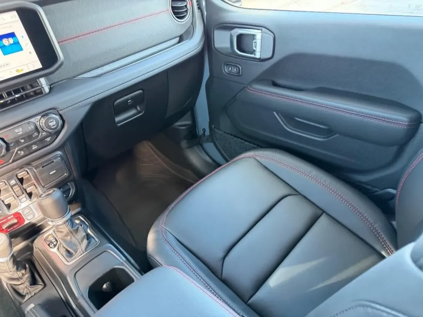 2026 /Black Leather Jeep Wrangler Rubicon X (1C4RJXFG3TW) with an 3.6L V6 engine, located at 970 Woodlawn Dr., Farmington, MO, 63640, (573) 431-7800, 37.825642, -90.468674 - **Unleash Your Adventurous Spirit with the 2026 Jeep Wrangler Rubicon X!** <br /> <br /> Are you ready to conquer the great outdoors and embark on unforgettable journeys with family and friends? The 2026 Jeep Wrangler Rubicon X, available at Pettus CDJR Farmington, is your ultimate companion for wee - Photo#16