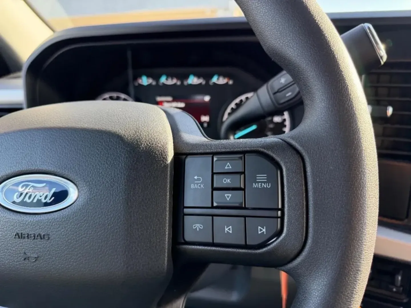 2026 /Medium Dark Slate Cloth Ford F-250SD XLT (1FT7W2BN4TE) with an 7.3L engine, located at 141 Commercial Dr, Fredericktown, MO, 63645, (573) 783-6432, 37.570087, -90.320648 - **Get Ready for Adventure with the 2026 Ford Super Duty F-250 SRW: The Ultimate Truck for Every Lifestyle!**<br /> <br /> Are you searching for a powerful and reliable truck that can handle everything from family road trips to rugged off-road adventures? Look no further than the 2026 Ford Super Duty - Photo#12