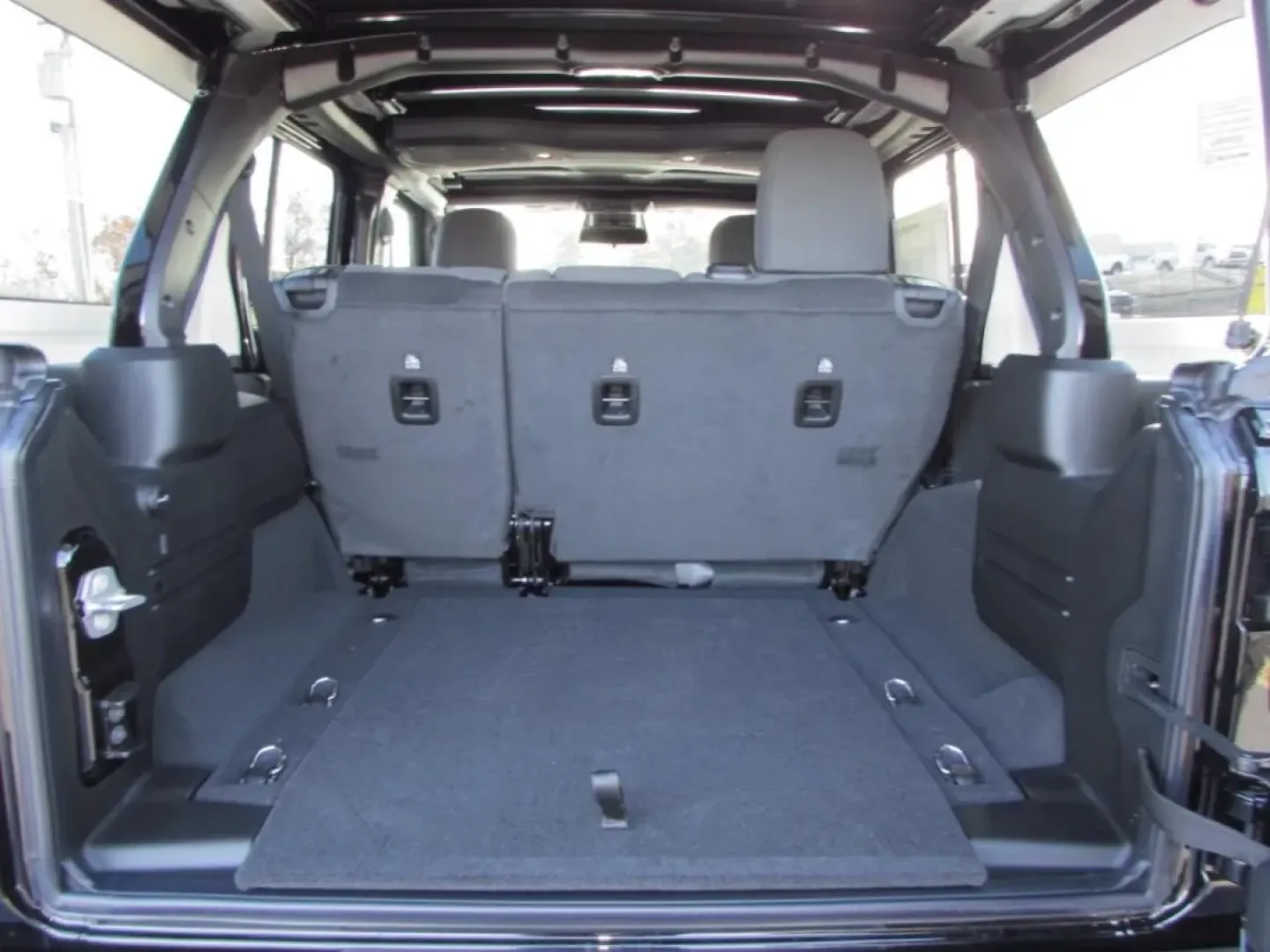 2026 /Black Jeep Wrangler Willys (1C4PJXDG7TW) with an Other engine, located at 12830 Highway 21, De Soto, MO, 63020, (636) 337-7777, 38.153099, -90.573624 - Discover the thrill of adventure with the 2026 Jeep Wrangler, now available at Pettus CDJR DeSoto! This extraordinary SUV is not just a vehicle; it's your gateway to the great outdoors! Whether you're planning weekend getaways to the nearby Ozark National Scenic Riverways or simply navigating the bu - Photo#26