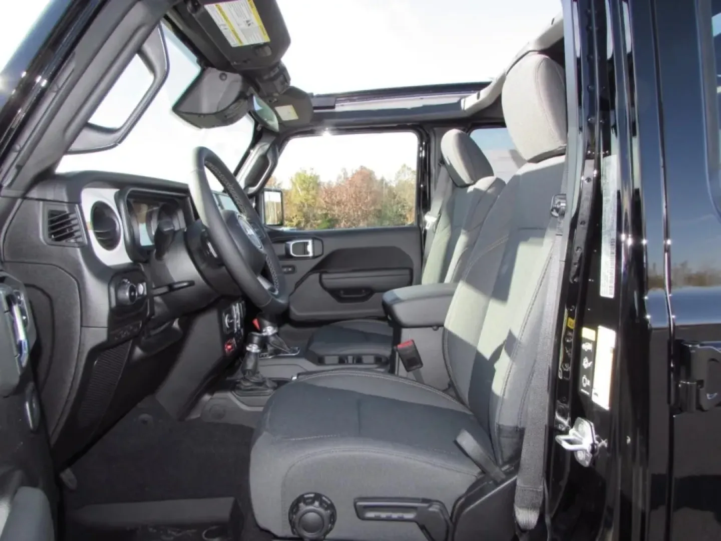 2026 /Black Jeep Wrangler Willys (1C4PJXDG7TW) with an Other engine, located at 12830 Highway 21, De Soto, MO, 63020, (636) 337-7777, 38.153099, -90.573624 - Discover the thrill of adventure with the 2026 Jeep Wrangler, now available at Pettus CDJR DeSoto! This extraordinary SUV is not just a vehicle; it's your gateway to the great outdoors! Whether you're planning weekend getaways to the nearby Ozark National Scenic Riverways or simply navigating the bu - Photo#30