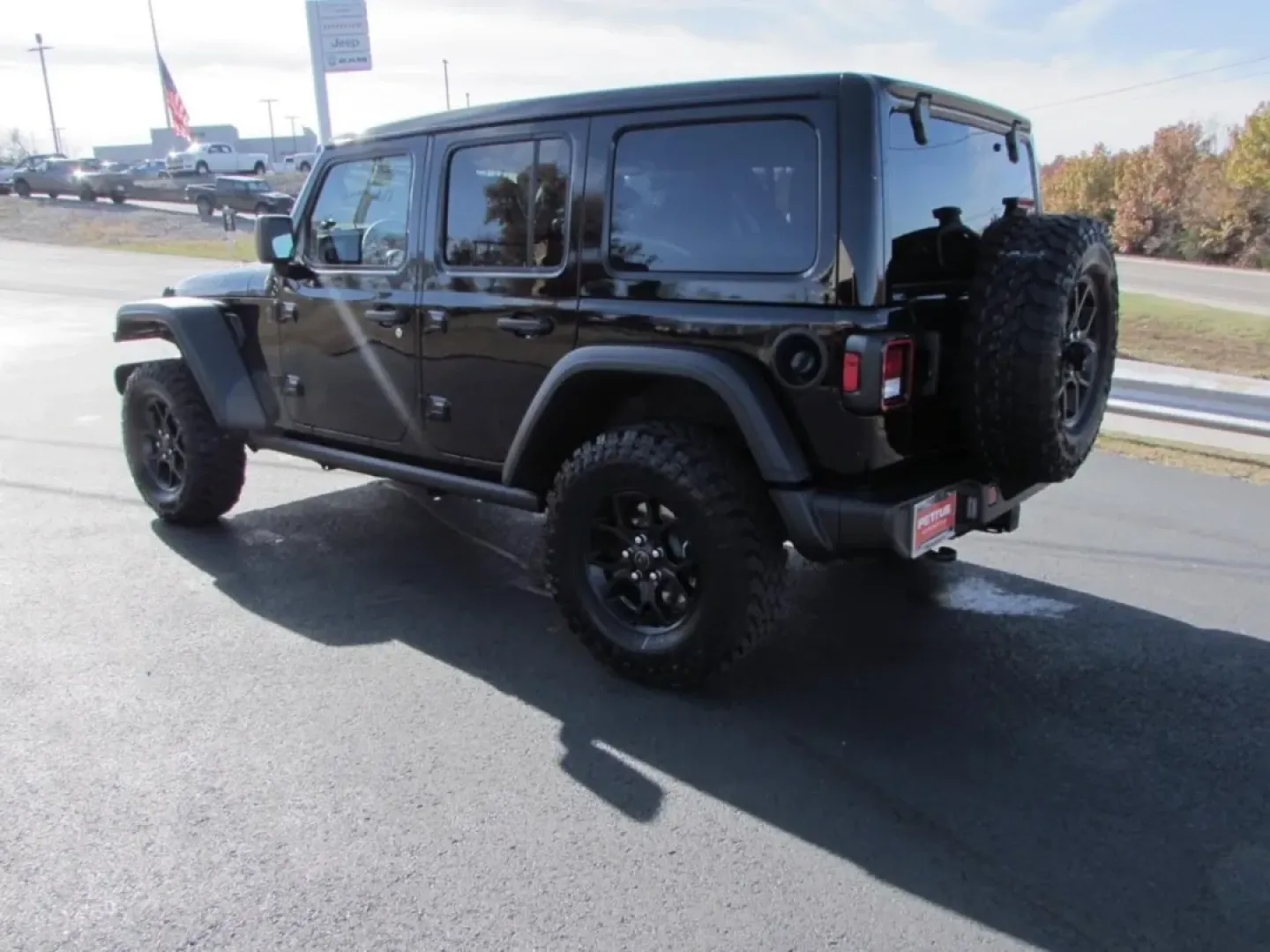 2026 /Black Jeep Wrangler Willys (1C4PJXDG7TW) with an Other engine, located at 12830 Highway 21, De Soto, MO, 63020, (636) 337-7777, 38.153099, -90.573624 - Discover the thrill of adventure with the 2026 Jeep Wrangler, now available at Pettus CDJR DeSoto! This extraordinary SUV is not just a vehicle; it's your gateway to the great outdoors! Whether you're planning weekend getaways to the nearby Ozark National Scenic Riverways or simply navigating the bu - Photo#4