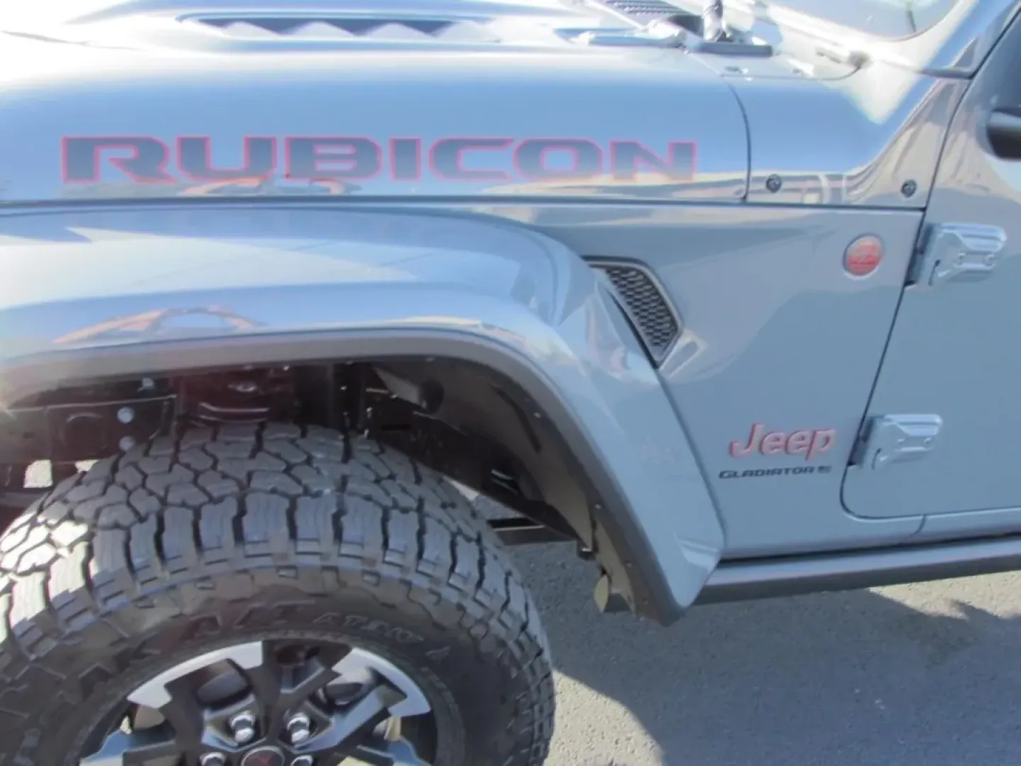 2026 /Black Jeep Gladiator Rubicon (1C6RJTBG5TL) with an Other engine, located at 12830 Highway 21, De Soto, MO, 63020, (636) 337-7777, 38.153099, -90.573624 - **Adventure Awaits with This 2026 Jeep Gladiator Perfect for Weekend Warriors and Daily Drivers Alike!**<br /> <br /> Are you ready to elevate your lifestyle with the perfect blend of ruggedness and comfort? Look no further than the 2026 Jeep Gladiator available now at Pettus CDJR DeSoto, your trus - Photo#10