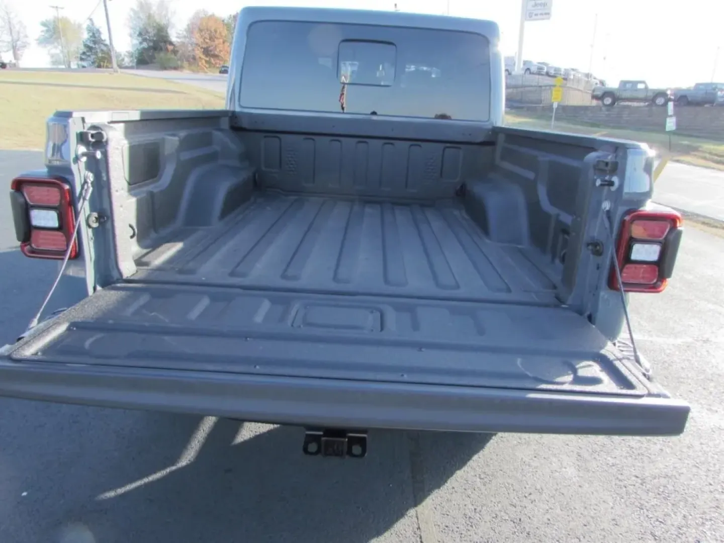 2026 /Black Jeep Gladiator Rubicon (1C6RJTBG5TL) with an Other engine, located at 12830 Highway 21, De Soto, MO, 63020, (636) 337-7777, 38.153099, -90.573624 - **Adventure Awaits with This 2026 Jeep Gladiator Perfect for Weekend Warriors and Daily Drivers Alike!**<br /> <br /> Are you ready to elevate your lifestyle with the perfect blend of ruggedness and comfort? Look no further than the 2026 Jeep Gladiator available now at Pettus CDJR DeSoto, your trus - Photo#12