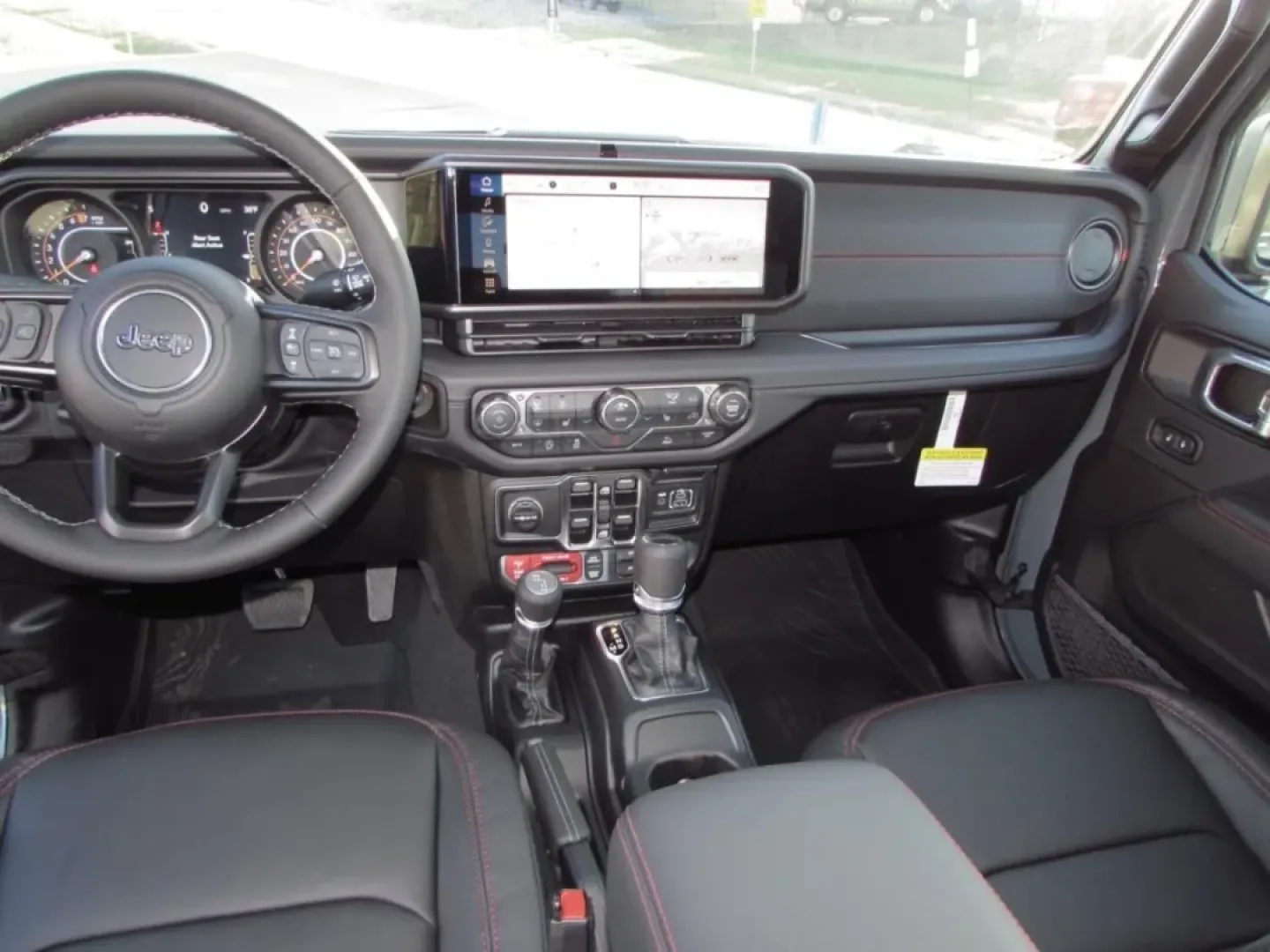 2026 /Black Jeep Gladiator Rubicon (1C6RJTBG5TL) with an Other engine, located at 12830 Highway 21, De Soto, MO, 63020, (636) 337-7777, 38.153099, -90.573624 - **Adventure Awaits with This 2026 Jeep Gladiator Perfect for Weekend Warriors and Daily Drivers Alike!**<br /> <br /> Are you ready to elevate your lifestyle with the perfect blend of ruggedness and comfort? Look no further than the 2026 Jeep Gladiator available now at Pettus CDJR DeSoto, your trus - Photo#24