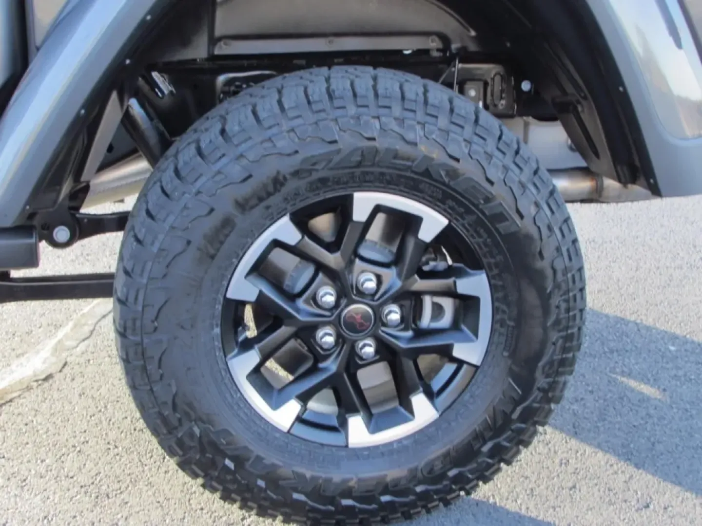 2026 /Black Jeep Gladiator Rubicon (1C6RJTBG7TL) with an Other engine, located at 12830 Highway 21, De Soto, MO, 63020, (636) 337-7777, 38.153099, -90.573624 - Are you ready to elevate your weekend adventures and weekday commutes? Look no further than this stunning 2026 Jeep Gladiator, now available at Pettus CDJR DeSoto, your trusted OEM dealership located at 12830 Highway 21 in De Soto, MO. With just 5 miles on the odometer, this pre-owned vehicle stands - Photo#10