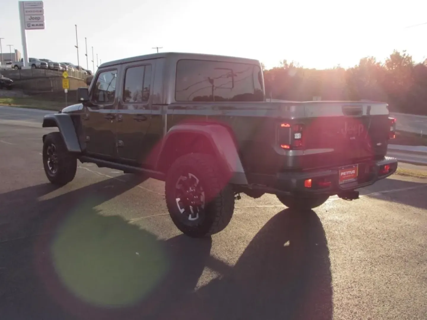 2026 /Black Jeep Gladiator Rubicon (1C6RJTBG7TL) with an Other engine, located at 12830 Highway 21, De Soto, MO, 63020, (636) 337-7777, 38.153099, -90.573624 - Are you ready to elevate your weekend adventures and weekday commutes? Look no further than this stunning 2026 Jeep Gladiator, now available at Pettus CDJR DeSoto, your trusted OEM dealership located at 12830 Highway 21 in De Soto, MO. With just 5 miles on the odometer, this pre-owned vehicle stands - Photo#4