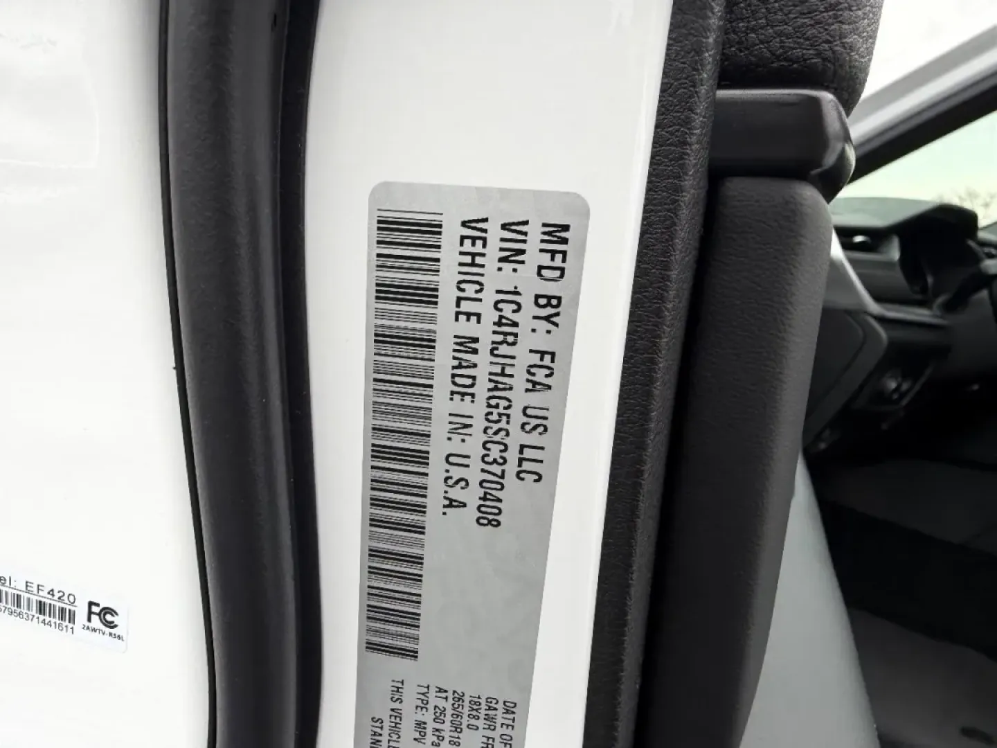 2025 /Global Black Leather Jeep Grand Cherokee Laredo X (1C4RJHAG5SC) with an 3.6L V6 24V VVT UPG I engine, Automatic transmission, located at 970 Woodlawn Dr., Farmington, MO, 63640, (573) 431-7800, 37.825642, -90.468674 - **Adventure Awaits: Explore the 2025 Jeep Grand Cherokee at Pettus CDJR Farmington**<br /> <br /> Imagine a vehicle that seamlessly blends adventure with everyday practicality-a vehicle that's not just a mode of transportation but a lifestyle choice. Whether you're a busy parent navigating the deman - Photo#23