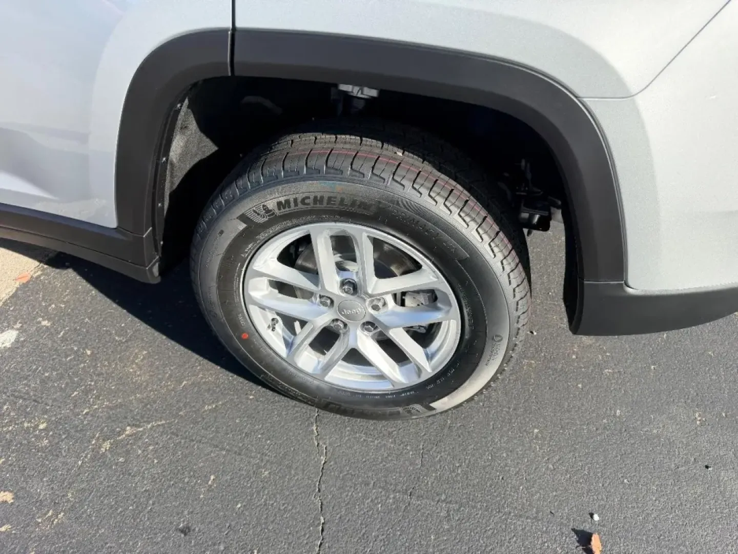 2025 /Global Black Cloth Jeep Grand Cherokee Laredo X (1C4RJHAG7SC) with an 3.6L V6 24V VVT UPG I engine, Automatic transmission, located at 970 Woodlawn Dr., Farmington, MO, 63640, (573) 431-7800, 37.825642, -90.468674 - **Adventure Awaits with the 2025 Jeep Grand Cherokee at Pettus CDJR Farmington!**<br /> <br /> If you crave thrilling weekend escapades, family road trips, or simply a dependable vehicle for your daily commute, the 2025 Jeep Grand Cherokee is the perfect fit for your lifestyle. With unmatched versat - Photo#6