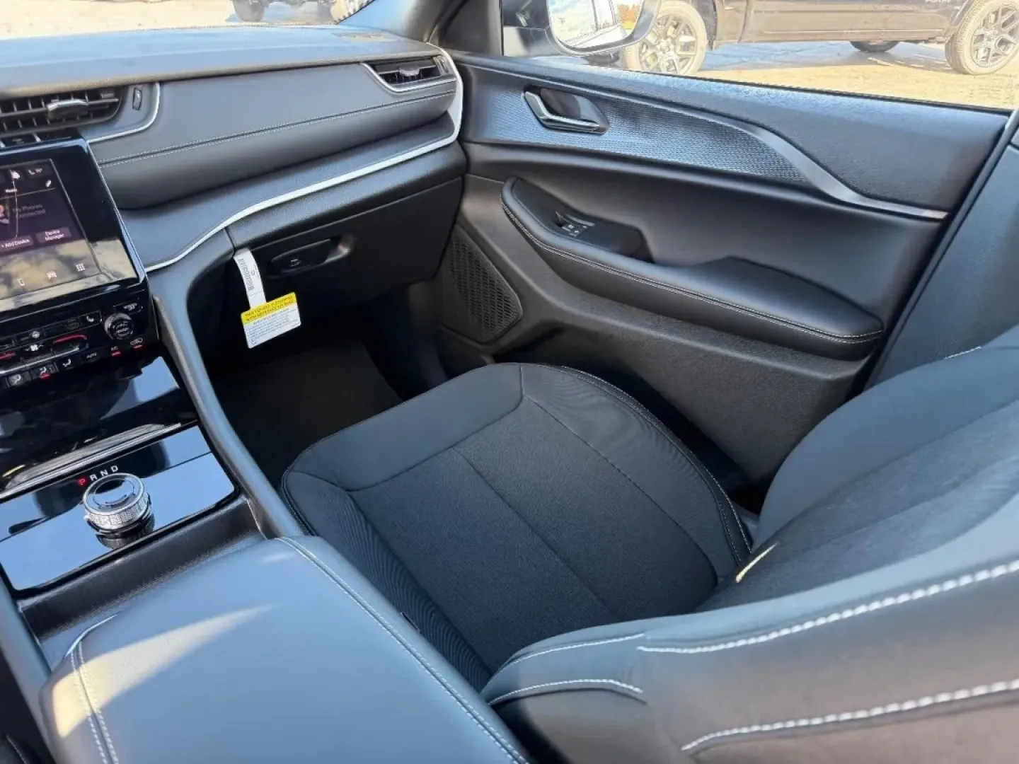 2025 /Global Black Cloth Jeep Grand Cherokee Laredo X (1C4RJHAG7SC) with an 3.6L V6 24V VVT UPG I engine, Automatic transmission, located at 970 Woodlawn Dr., Farmington, MO, 63640, (573) 431-7800, 37.825642, -90.468674 - **Adventure Awaits with the 2025 Jeep Grand Cherokee at Pettus CDJR Farmington!**<br /> <br /> If you crave thrilling weekend escapades, family road trips, or simply a dependable vehicle for your daily commute, the 2025 Jeep Grand Cherokee is the perfect fit for your lifestyle. With unmatched versat - Photo#18