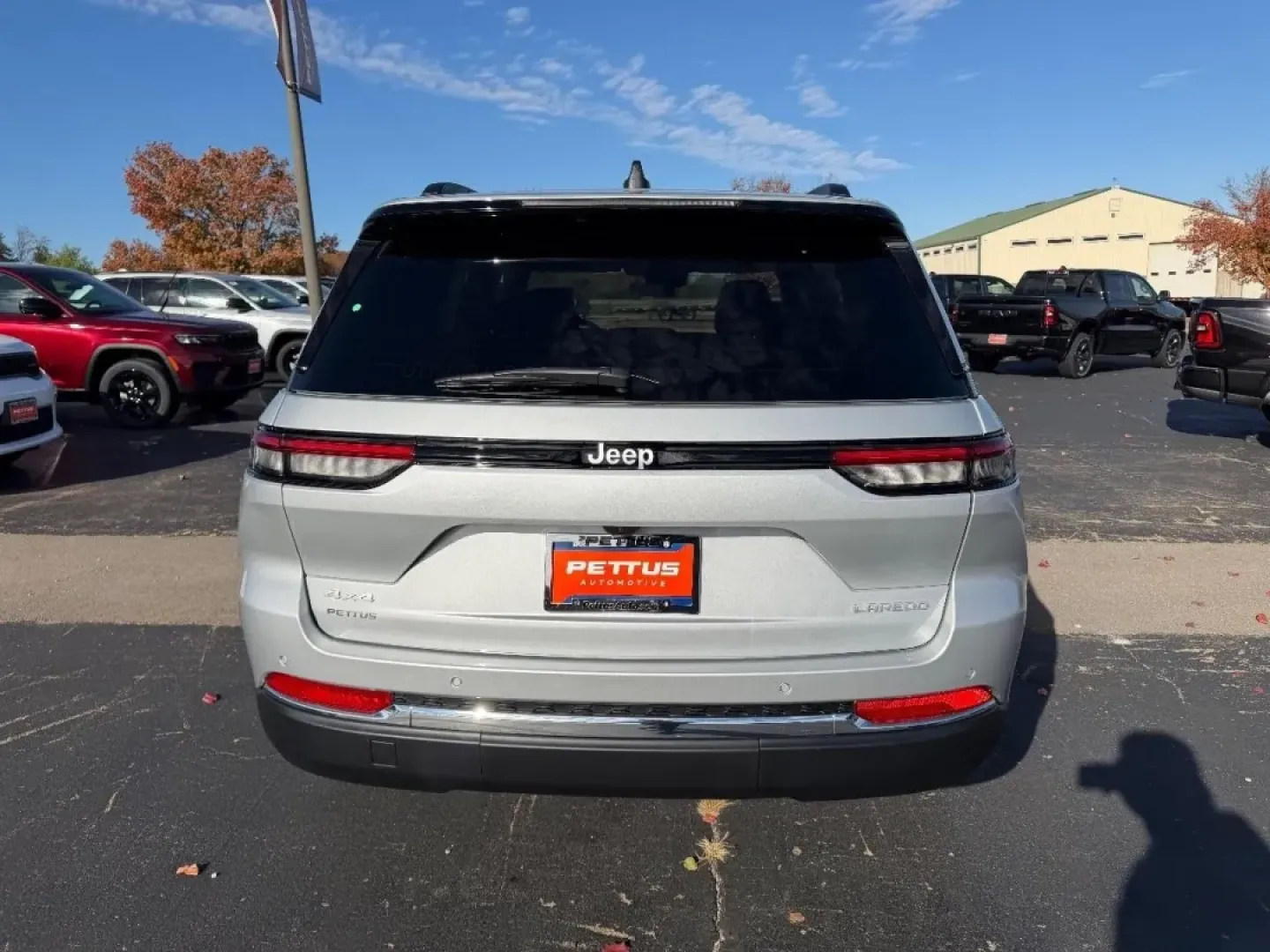 2025 /Global Black Cloth Jeep Grand Cherokee Laredo X (1C4RJHAG7SC) with an 3.6L V6 24V VVT UPG I engine, Automatic transmission, located at 970 Woodlawn Dr., Farmington, MO, 63640, (573) 431-7800, 37.825642, -90.468674 - **Adventure Awaits with the 2025 Jeep Grand Cherokee at Pettus CDJR Farmington!**<br /> <br /> If you crave thrilling weekend escapades, family road trips, or simply a dependable vehicle for your daily commute, the 2025 Jeep Grand Cherokee is the perfect fit for your lifestyle. With unmatched versat - Photo#3