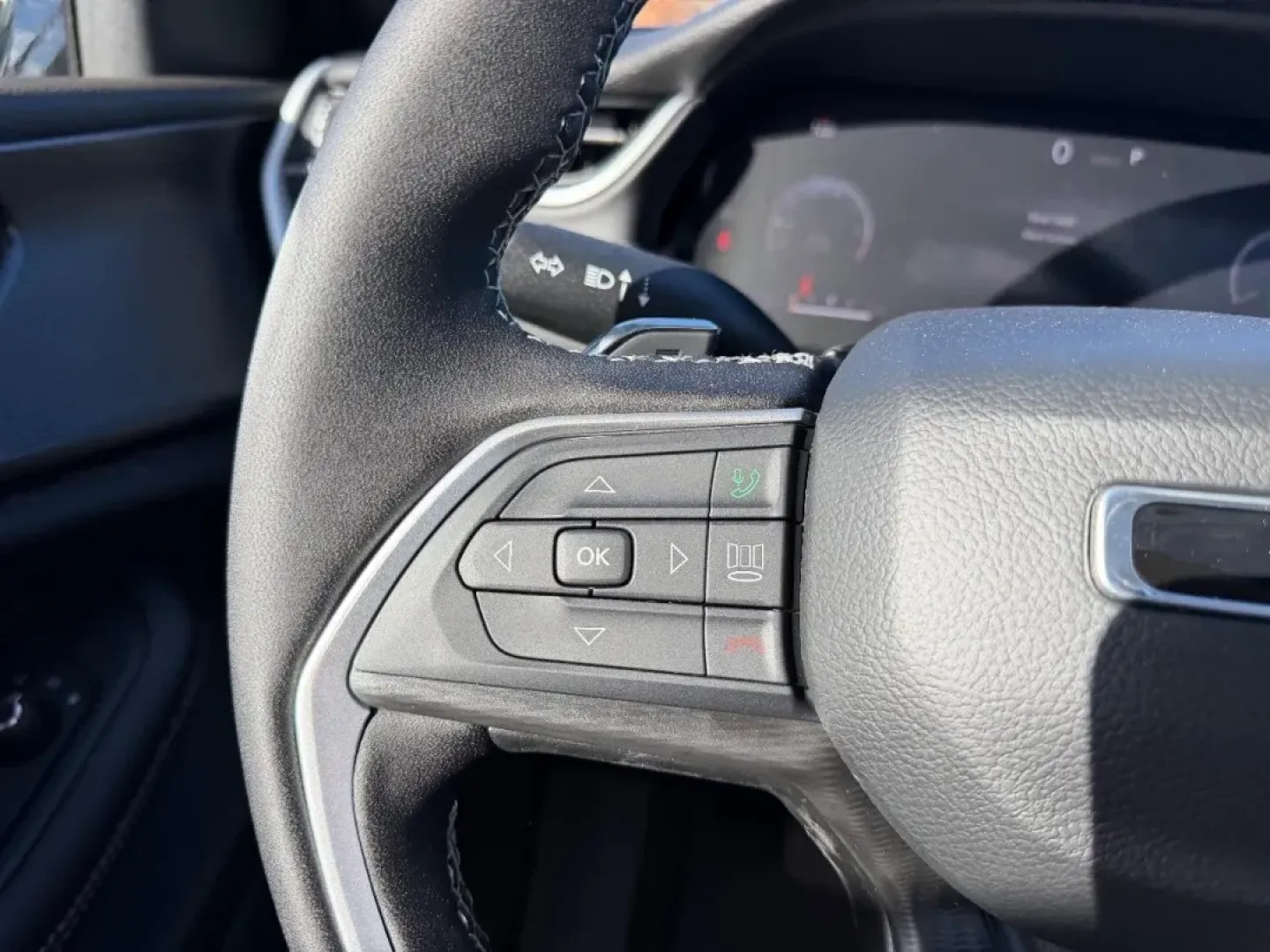 2025 /Global Black Cloth Jeep Grand Cherokee Altitude X (1C4RJHAG9SC) with an 3.6L V6 24V VVT UPG I engine, Automatic transmission, located at 970 Woodlawn Dr., Farmington, MO, 63640, (573) 431-7800, 37.825642, -90.468674 - **Adventure Awaits: Drive Home the 2025 Jeep Grand Cherokee Today!**<br /> <br /> Are you ready to elevate your daily commute or weekend getaways? The 2025 Jeep Grand Cherokee is not just a vehicle; it's your gateway to exploration and adventure. Whether you're navigating the city streets of Farming - Photo#12