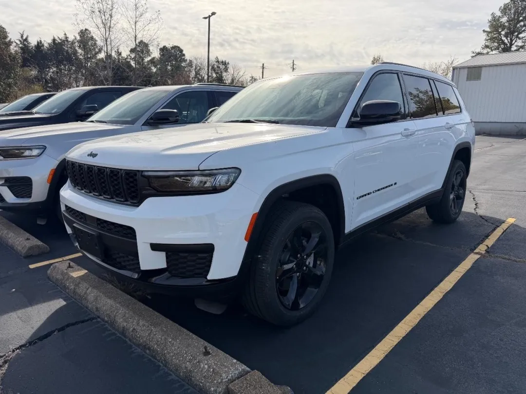 2025 Jeep Grand Cherokee 